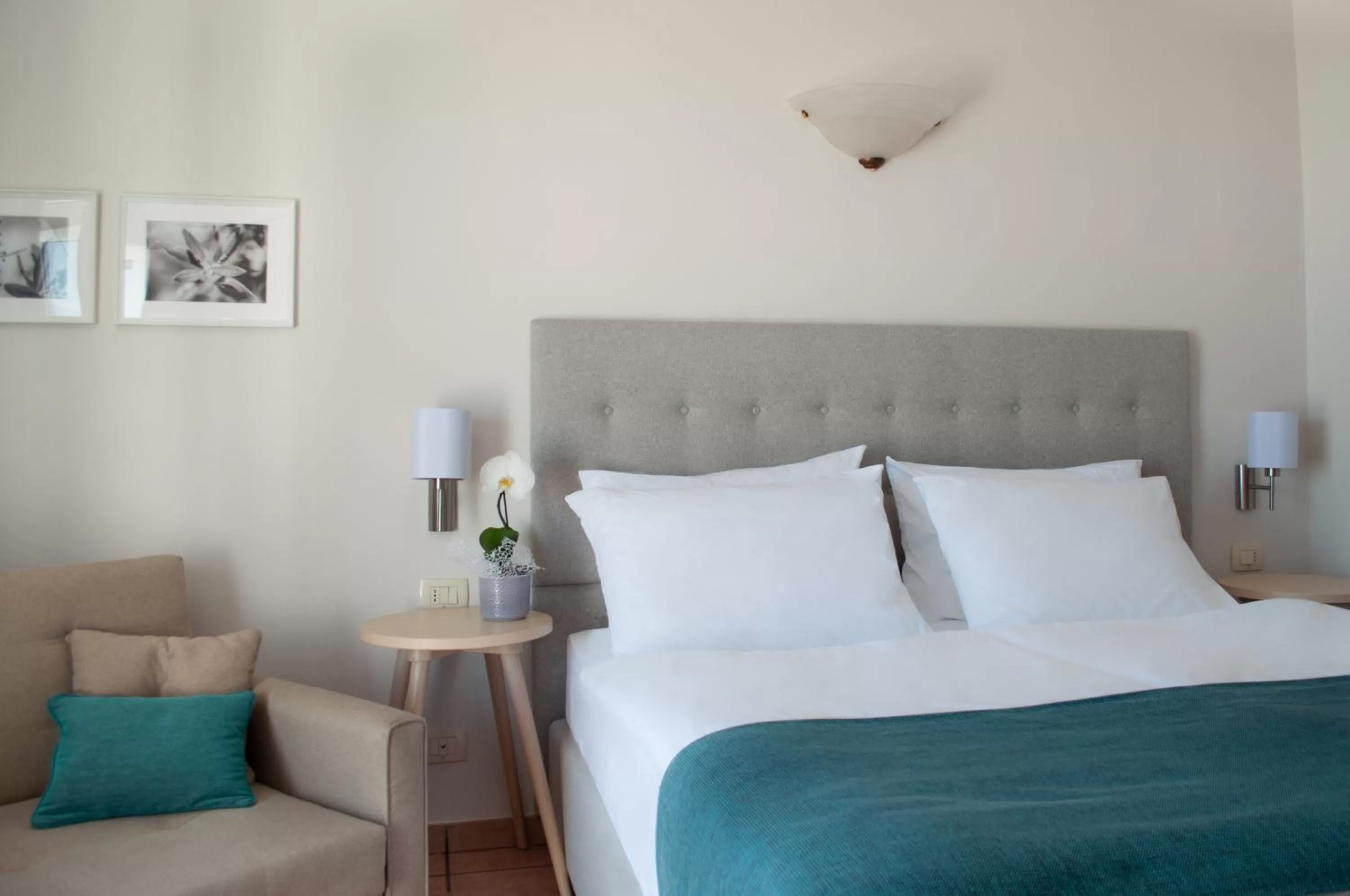 Photo of the whole room, Bed in Belvedere Resort Hotels