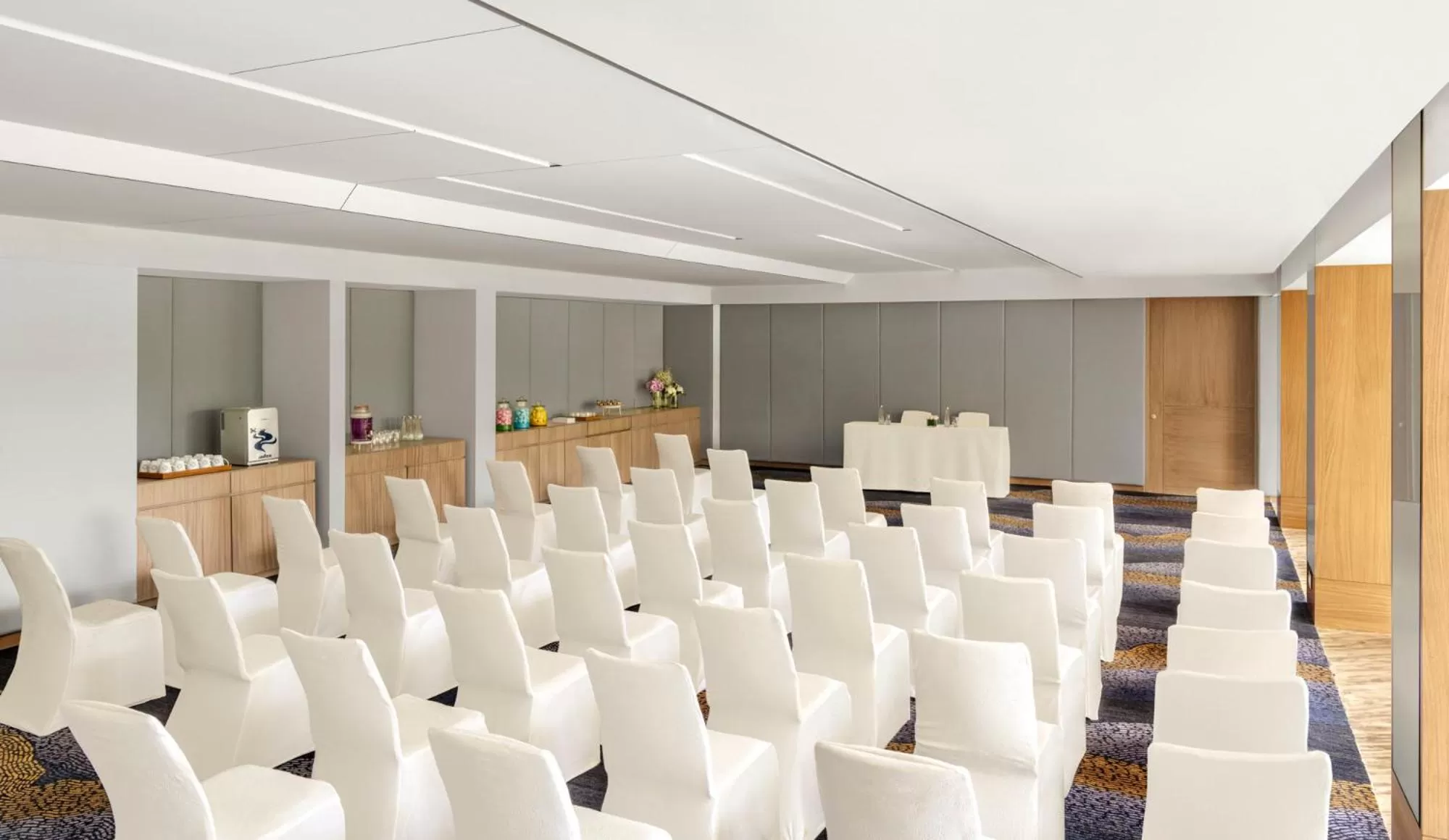 Banquet/Function facilities in Vivanta Goa, Miramar