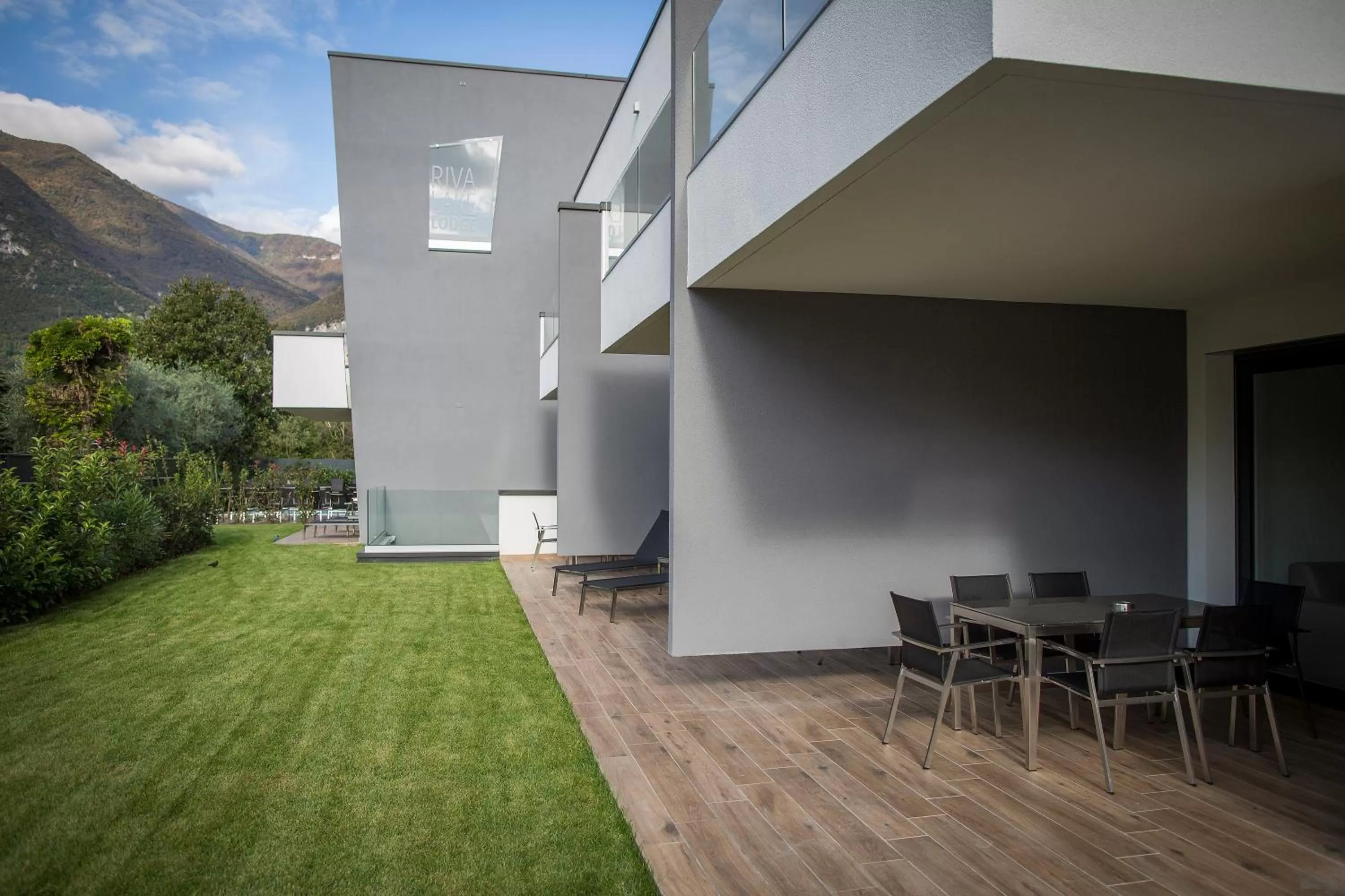 Garden in Riva Lake Lodge