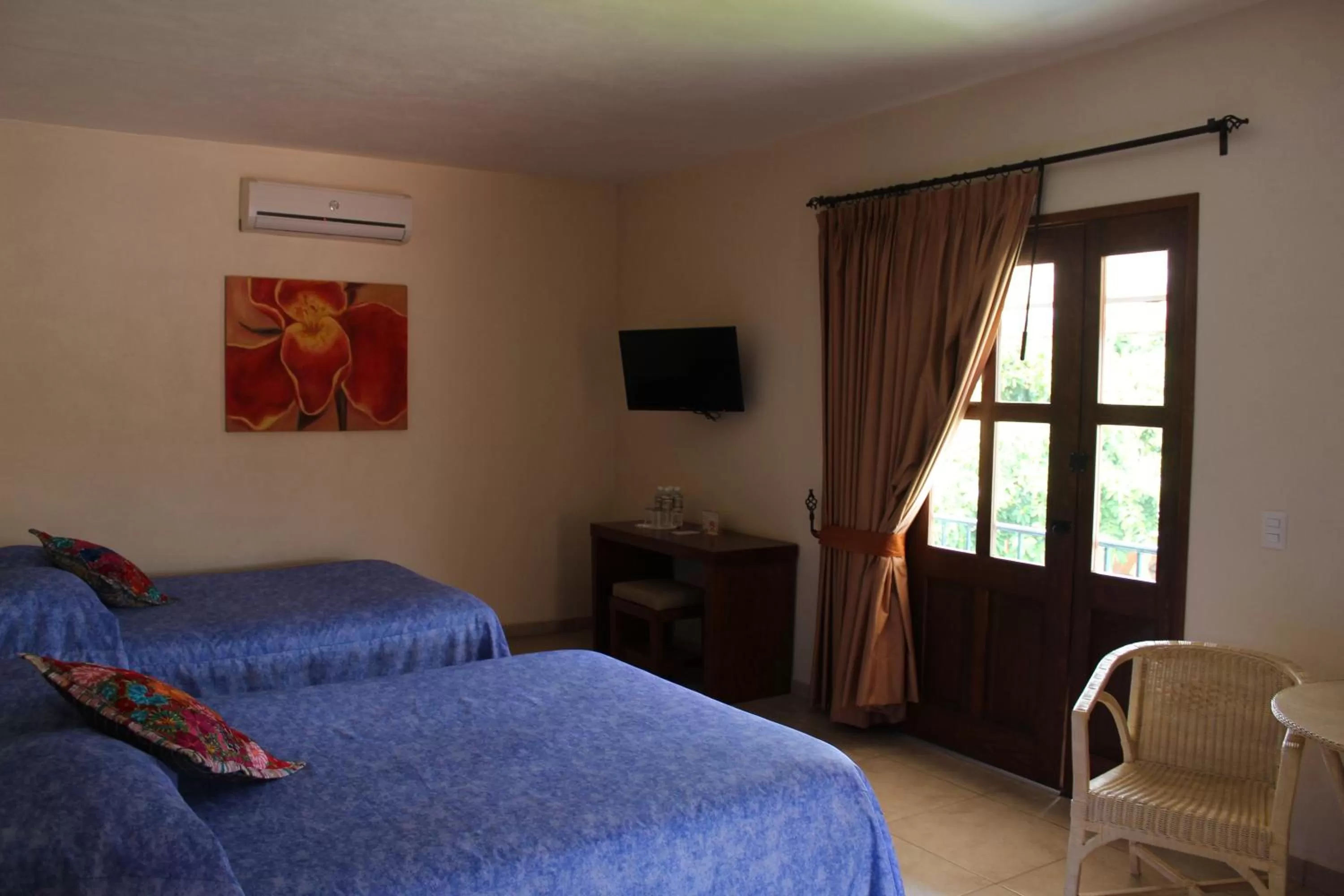 Bed in Hotel La Plaza de Tequisquiapan