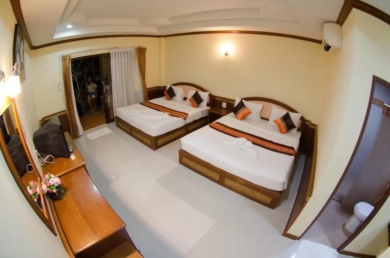 Photo of the whole room, Bed in Kaibae Hut Resort