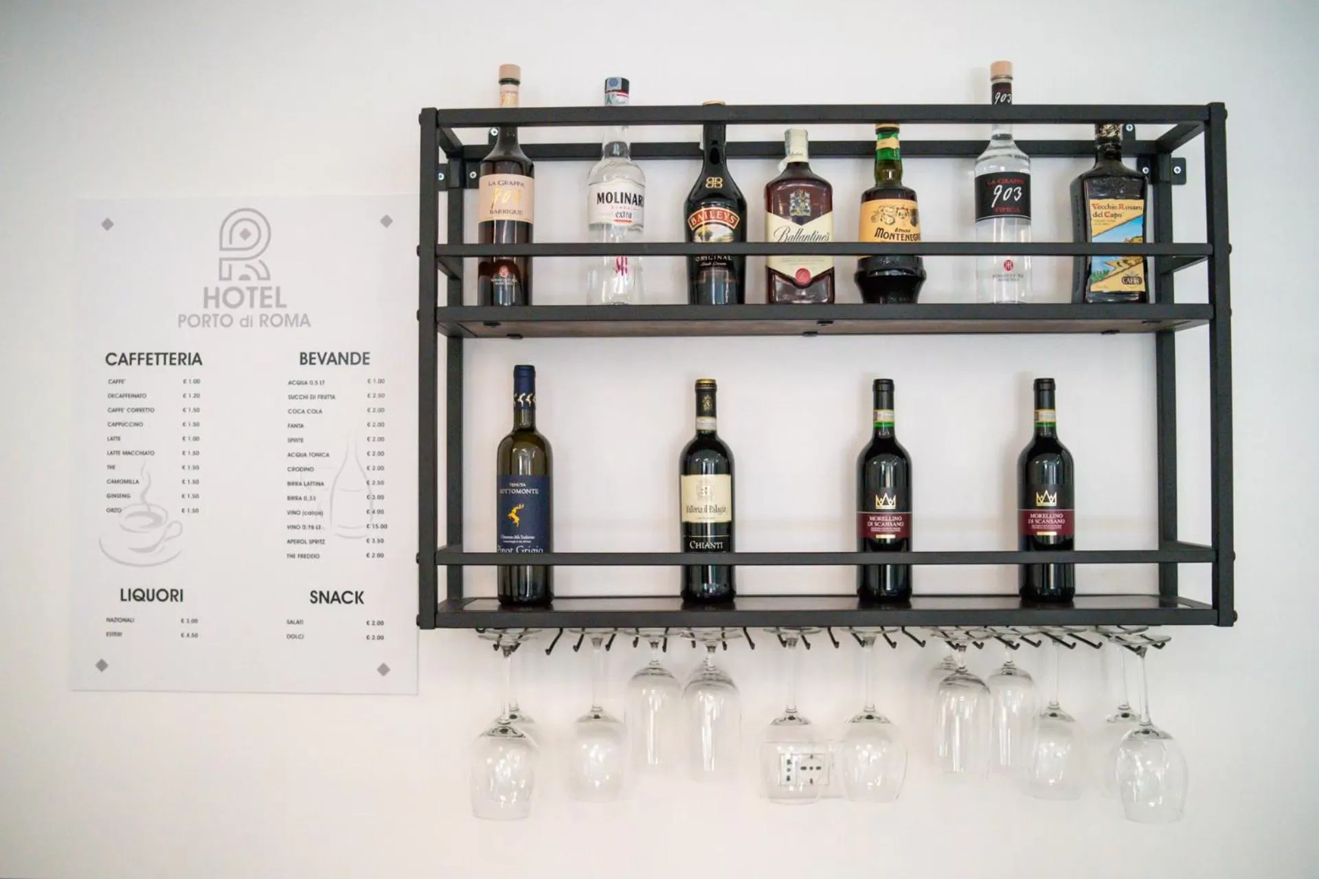 Lounge or bar in Hotel Porto Di Roma