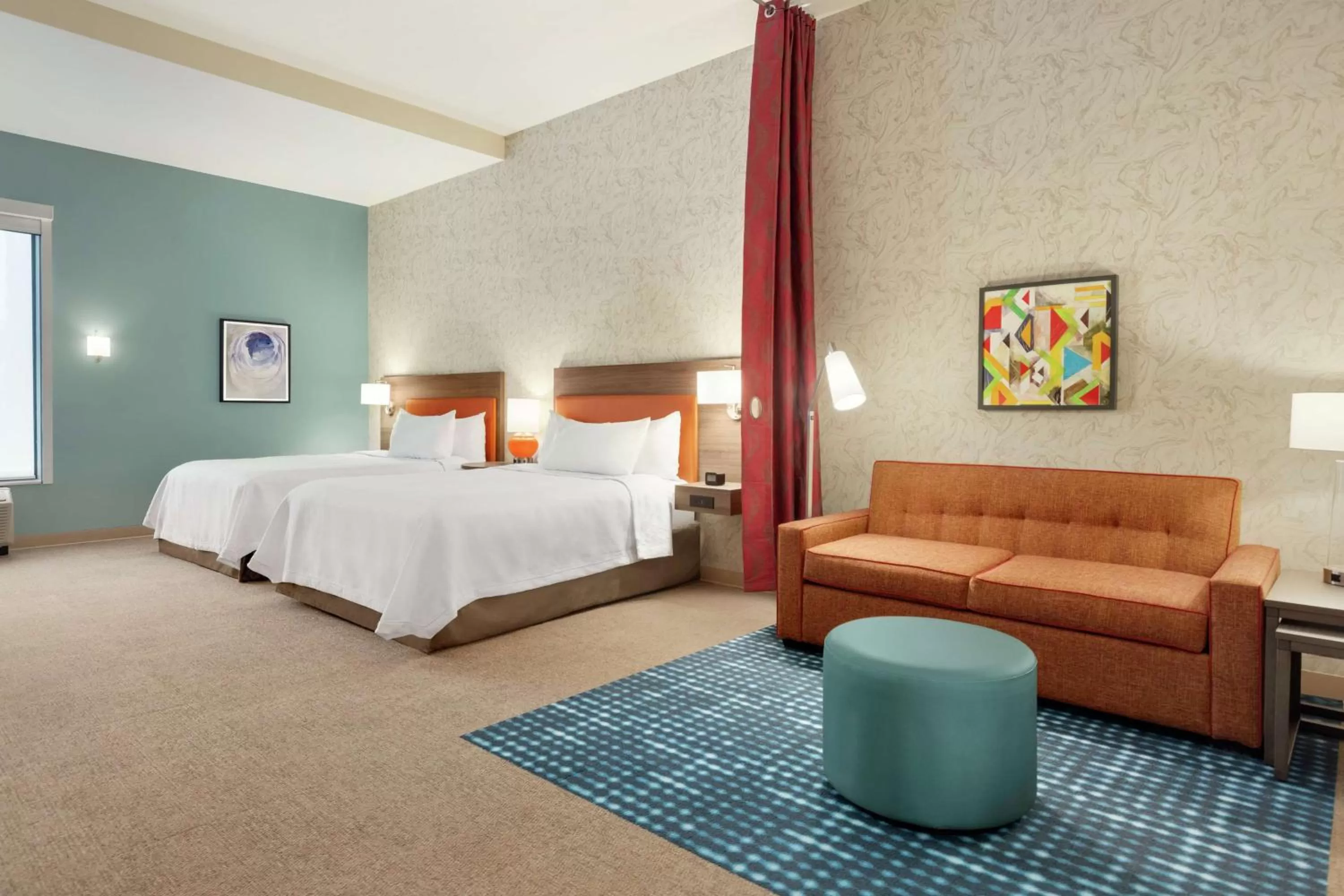 Living room, Bed in Home2 Suites By Hilton Rochester Greece