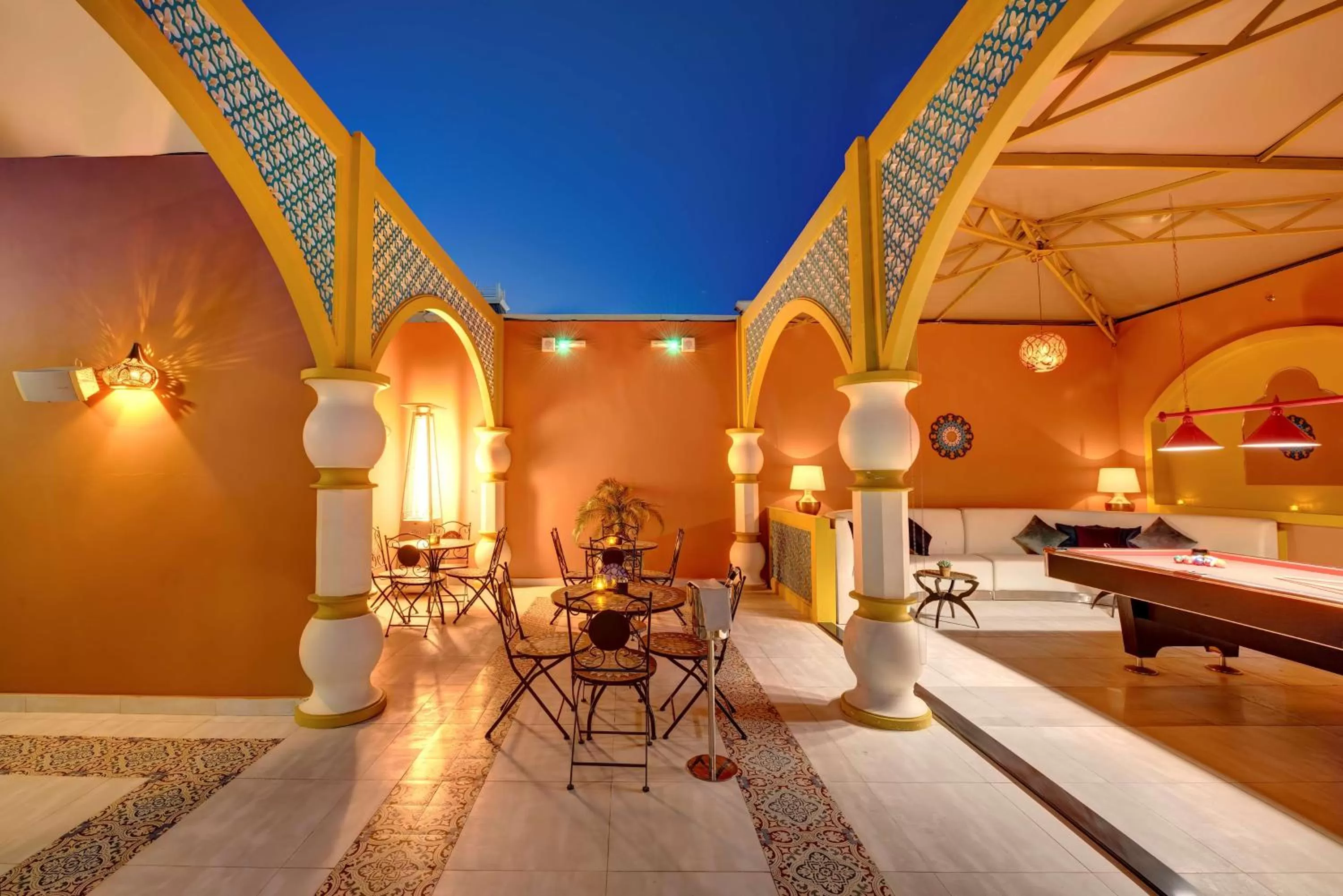 Night in Radisson Blu Hotel, Ajman