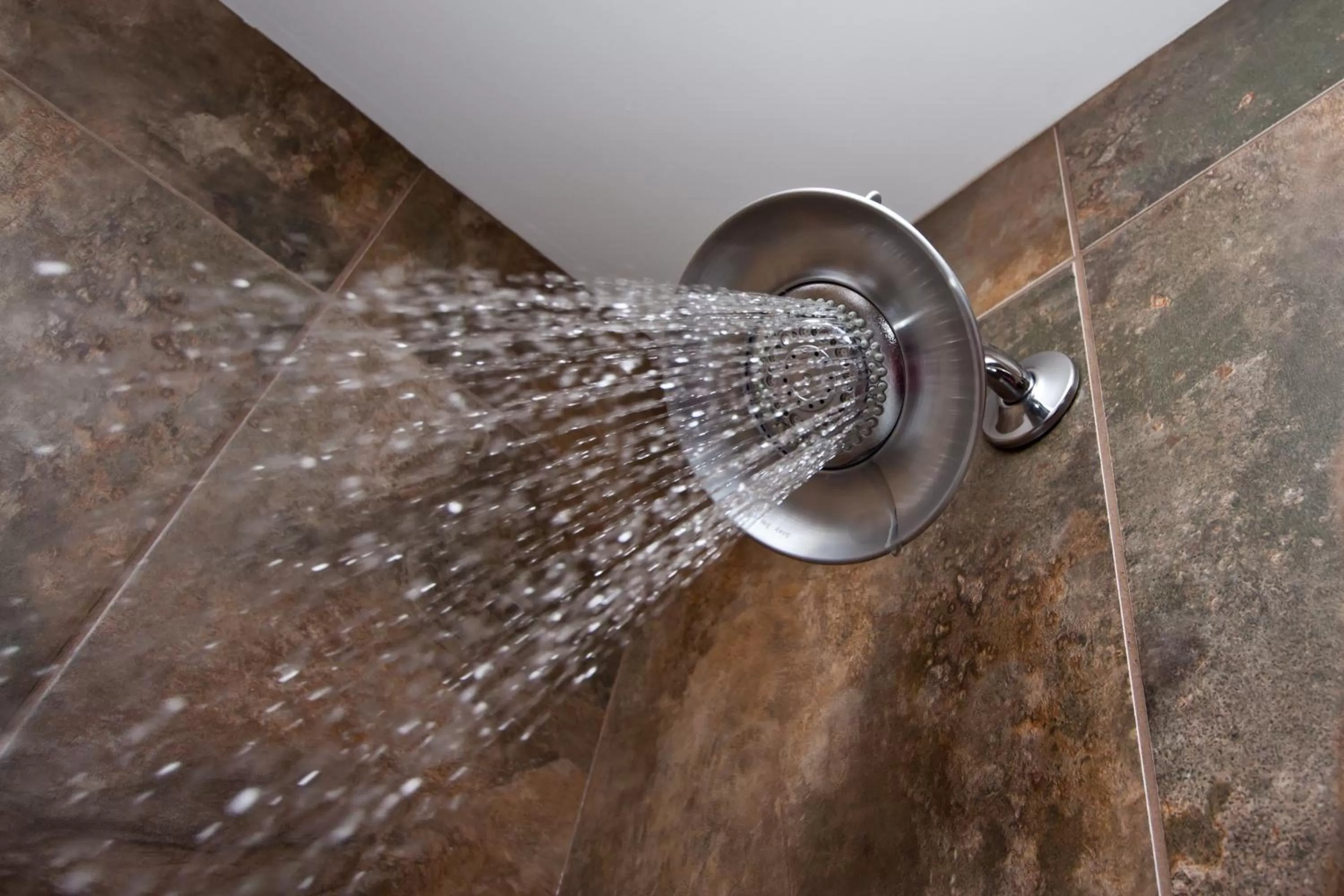 Shower in Days Inn & Suites by Wyndham Strathmore