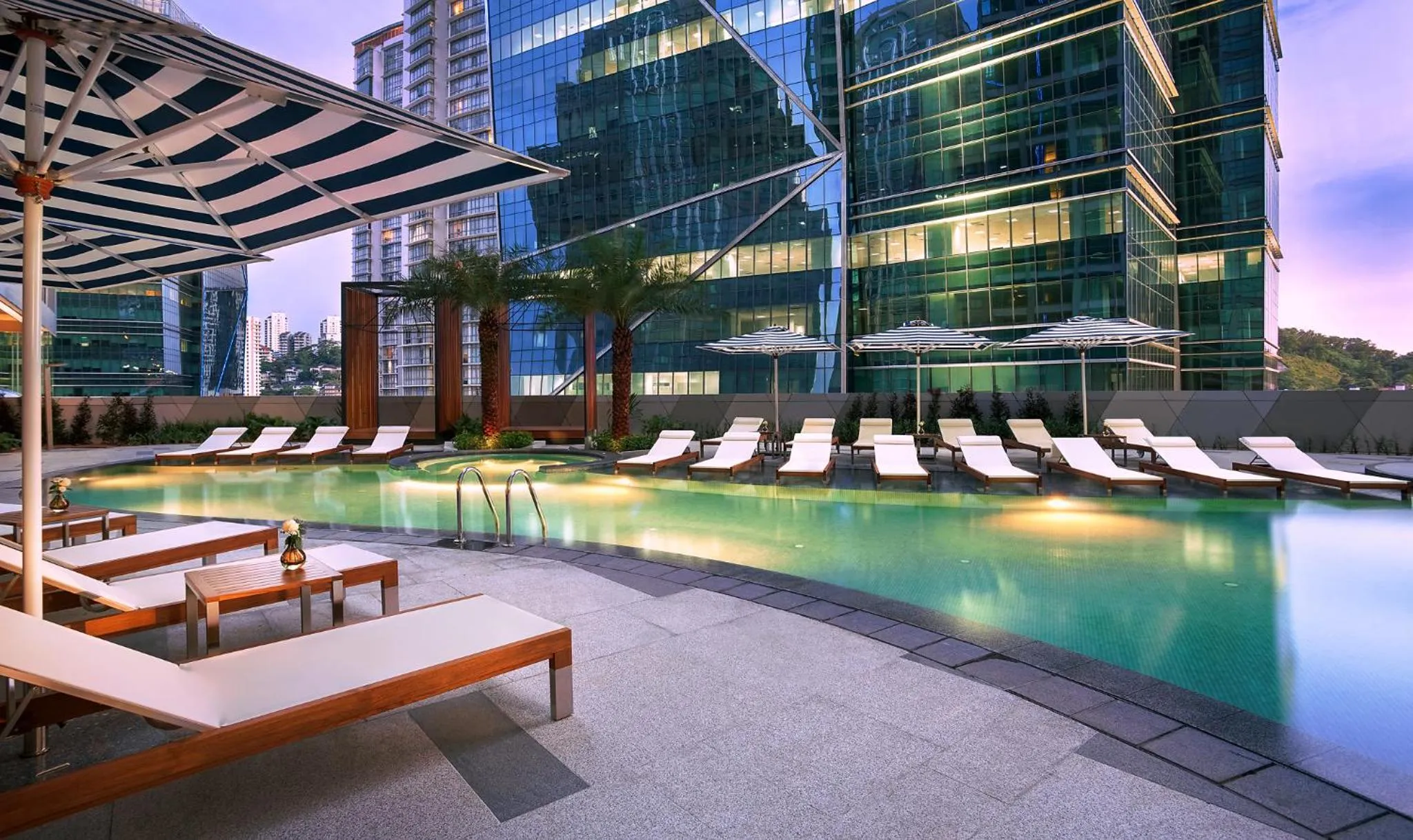 Swimming pool in Sofitel Kuala Lumpur Damansara