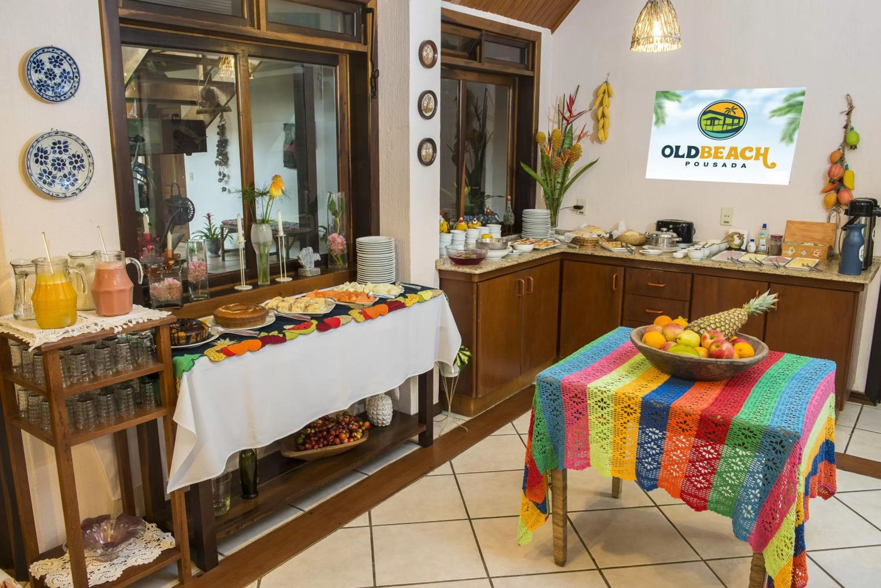 Buffet breakfast in Pousada Old Beach