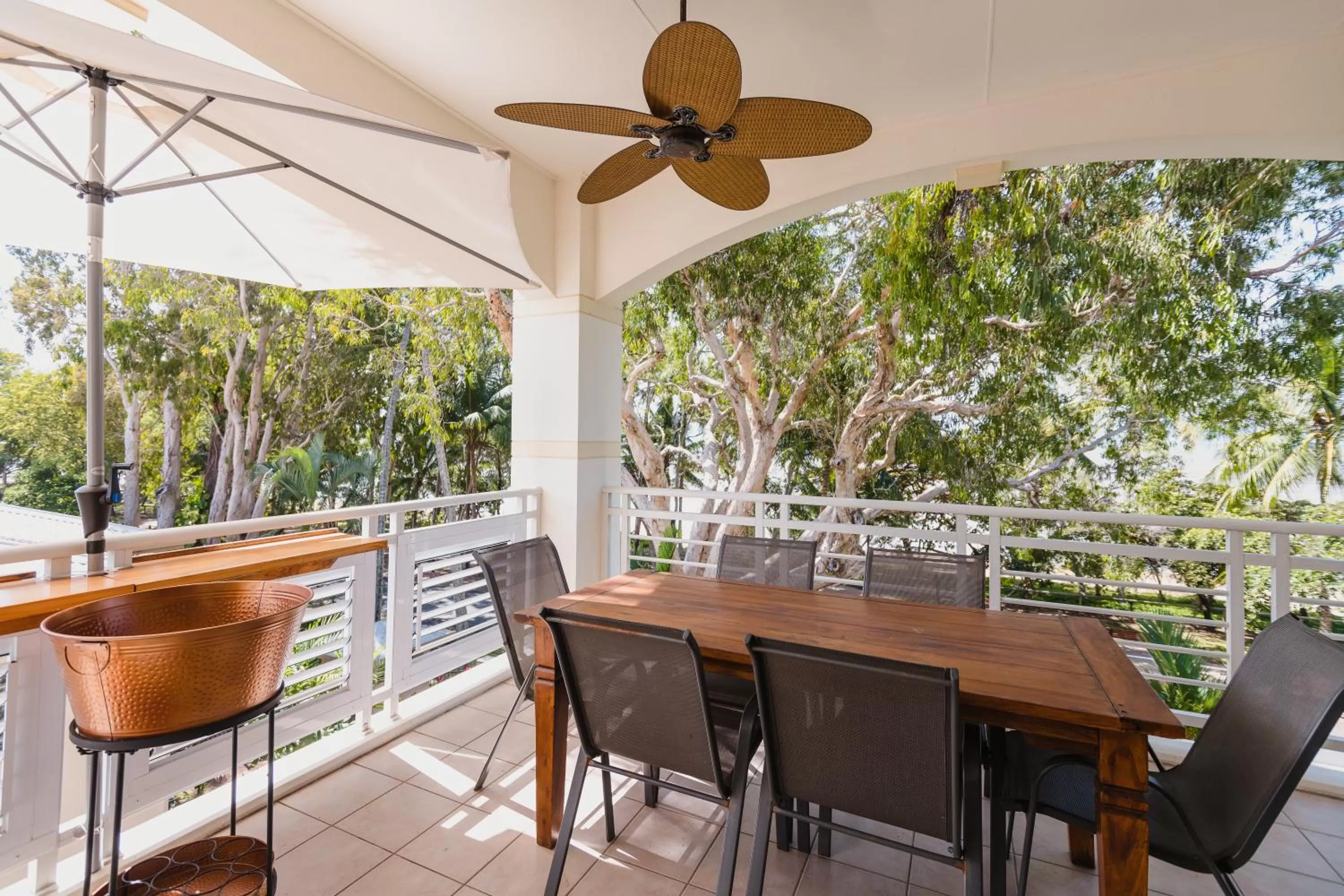 Patio in Villa Beach Palm Cove