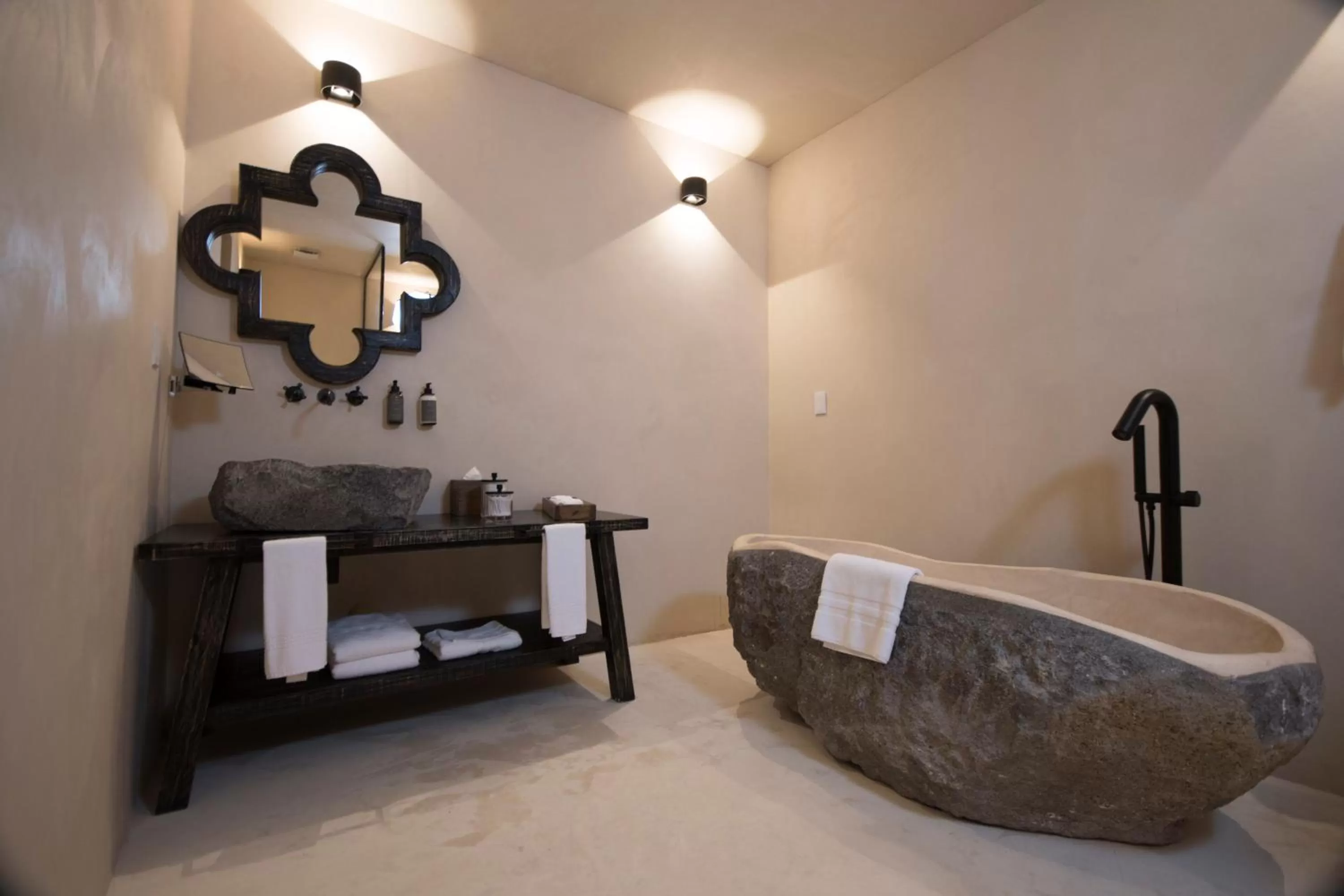 Bathroom in Hotel Amatte San Miguel de Allende