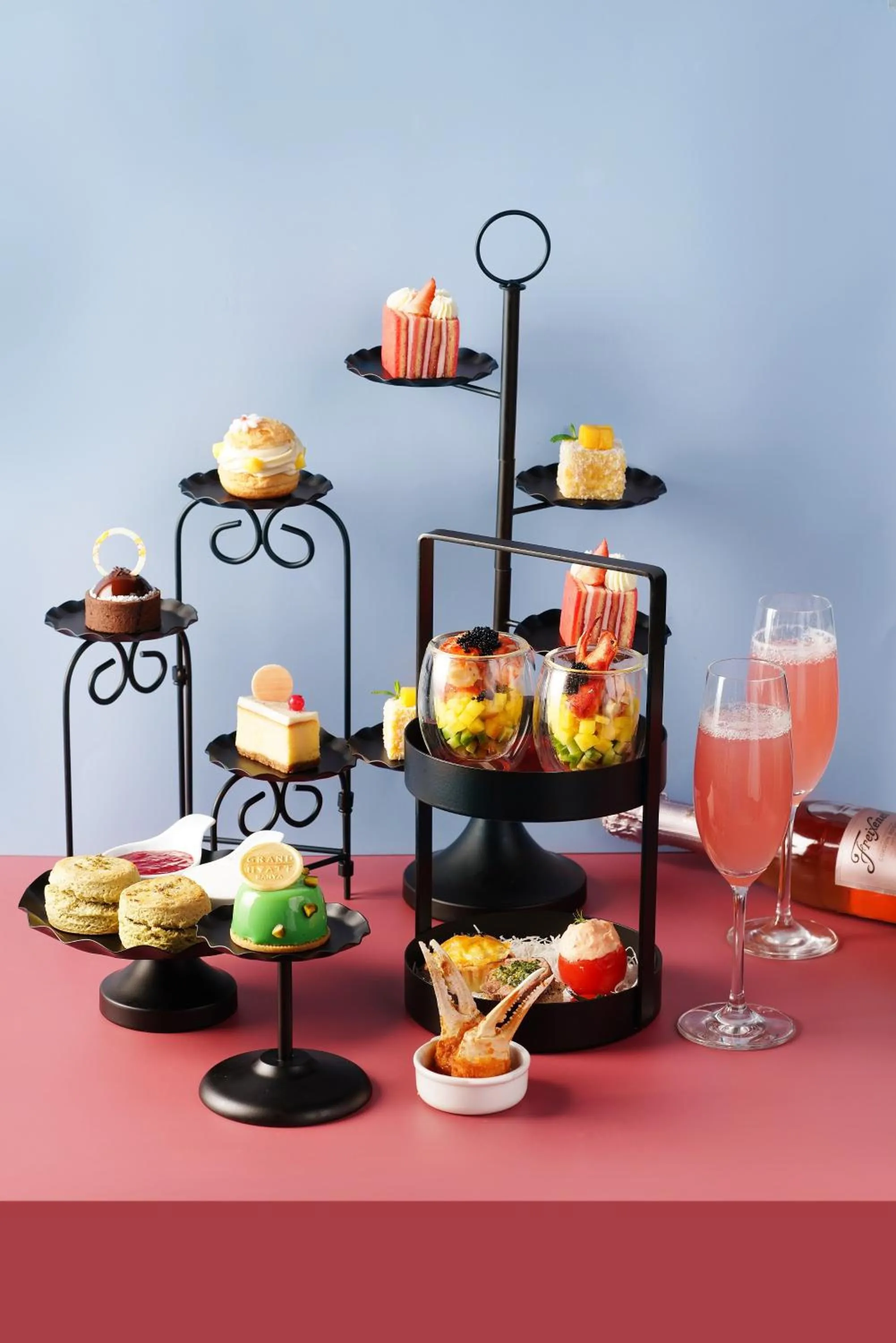 Food and drinks in Grand Hyatt Sanya Haitang Bay Resort and Spa