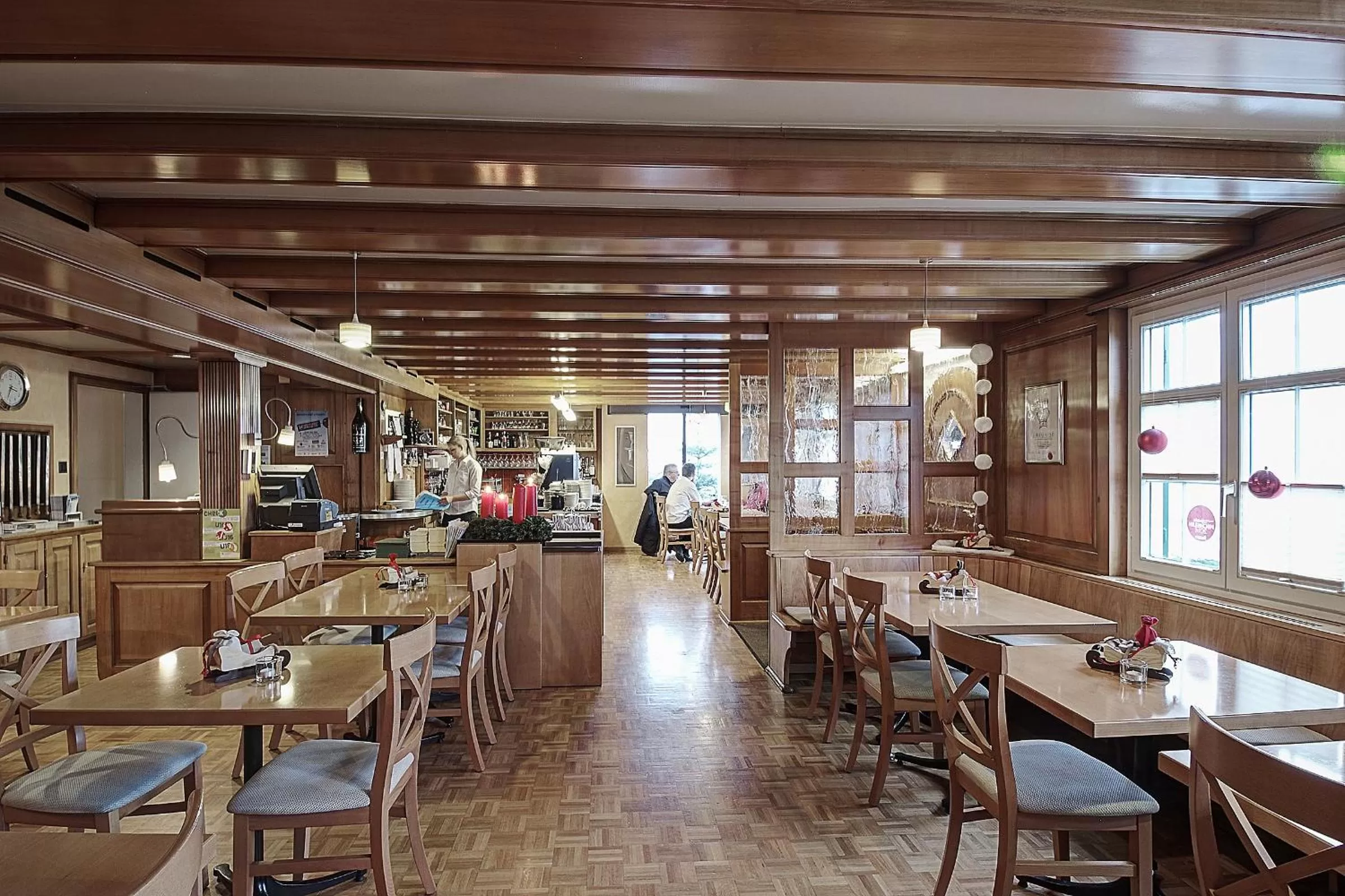 Restaurant/Places to Eat in Gasthof Eisenbahn