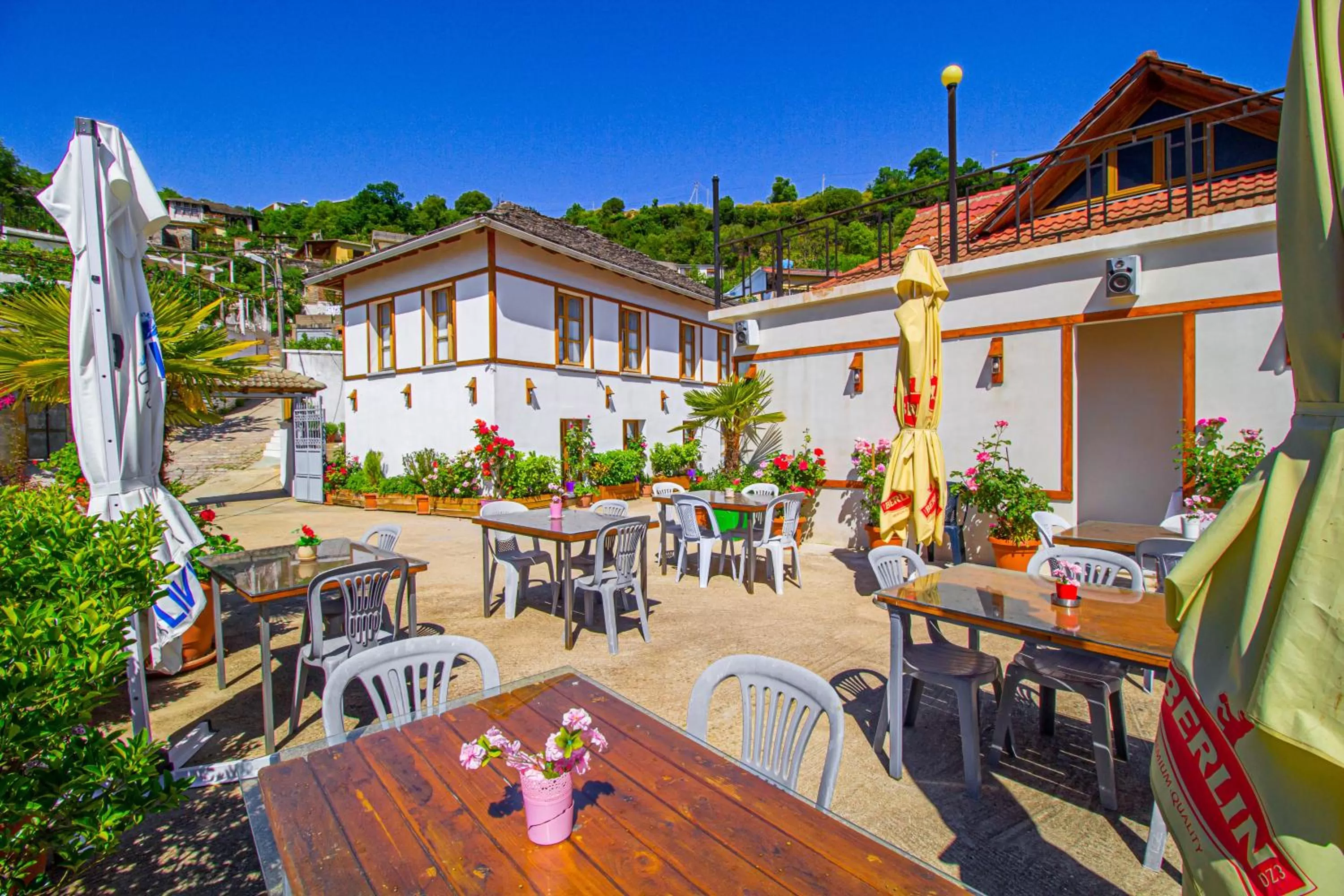 Restaurant/Places to Eat in Hotel Bebej Tradicional