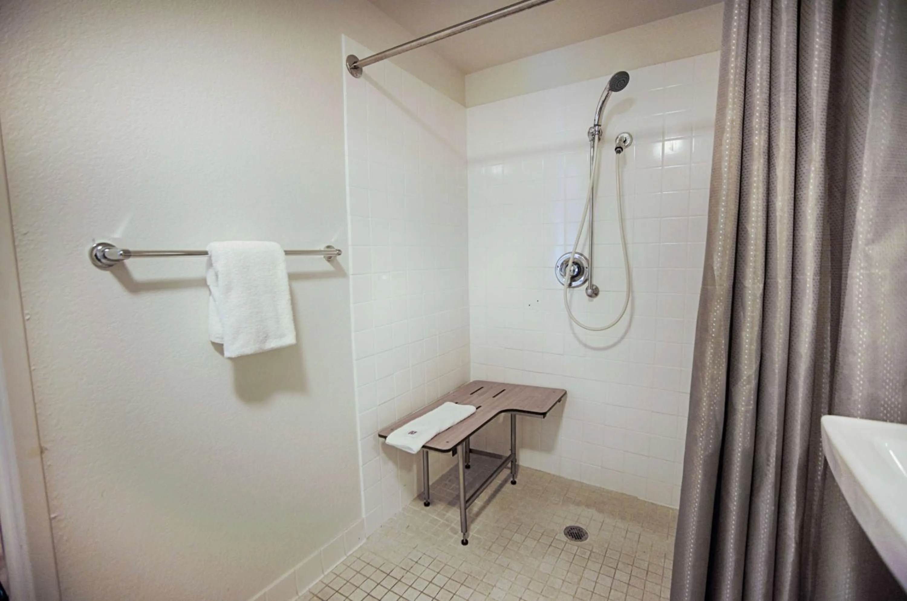 Shower in Motel 6-Albany, NY