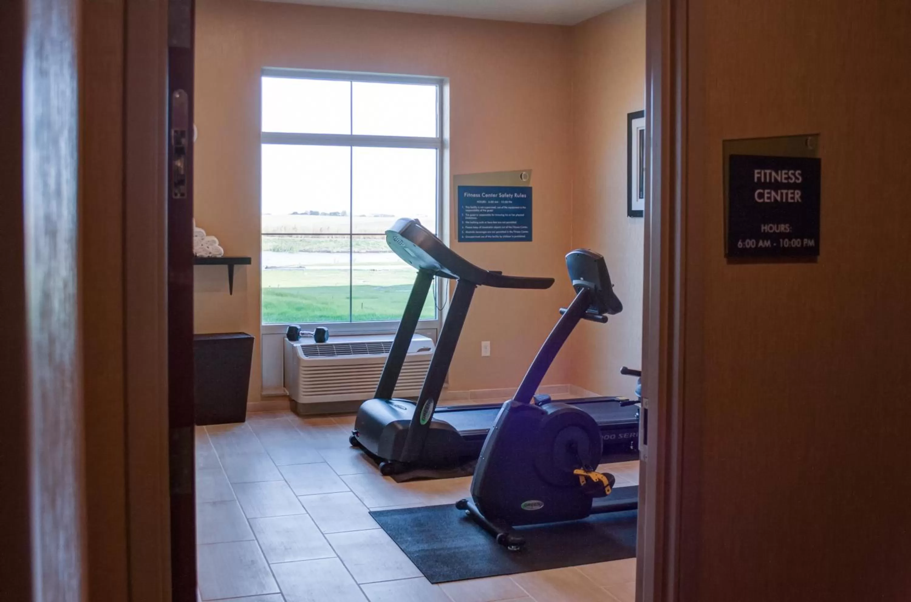 Fitness centre/facilities in Cobblestone Hotel and Suites - Jefferson