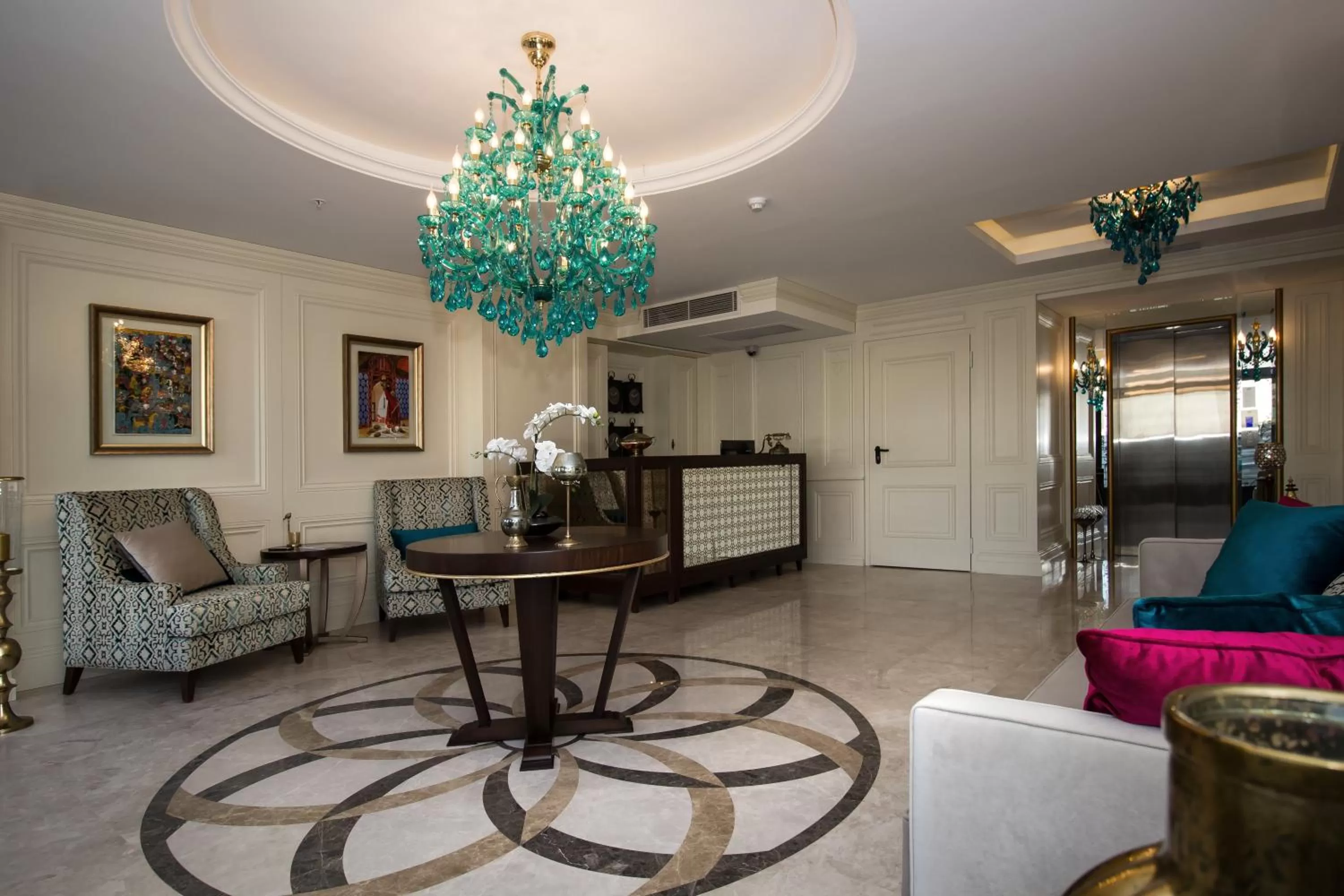 Lobby or reception in Istanbul Town Hotel