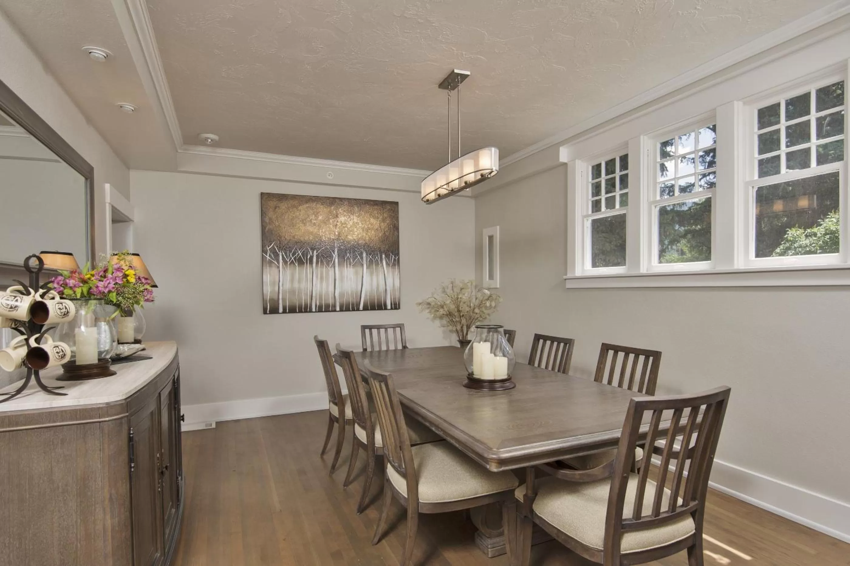 Dining Area in Huff House Inn and Cabins