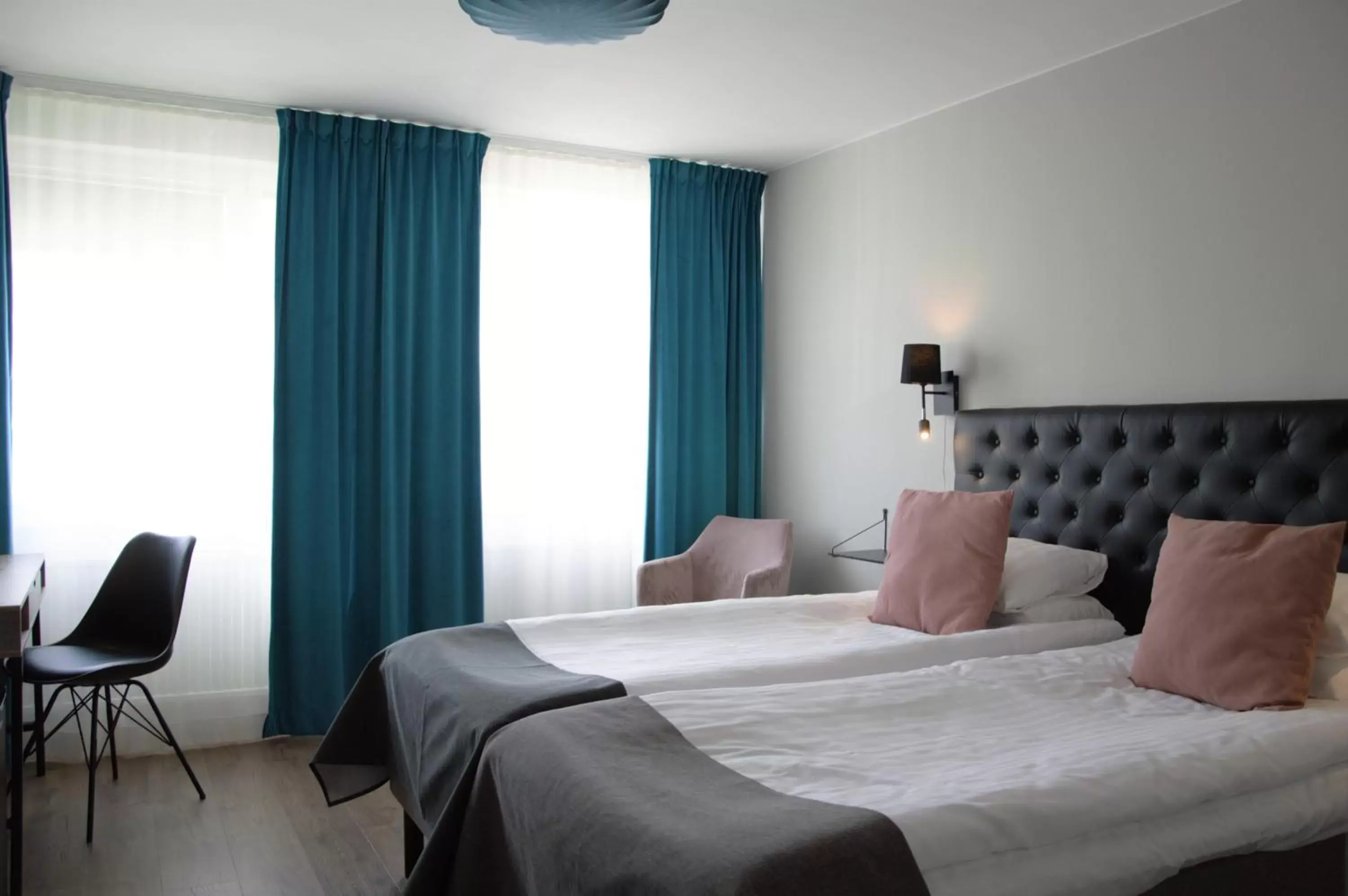 Twin Room - Non-Smoking in Hotell Falköping, Sure Hotel Collection by Best Western Twin Room - Non-Smoking in Hotell Falköping, Sure Hotel Collection by Best Western