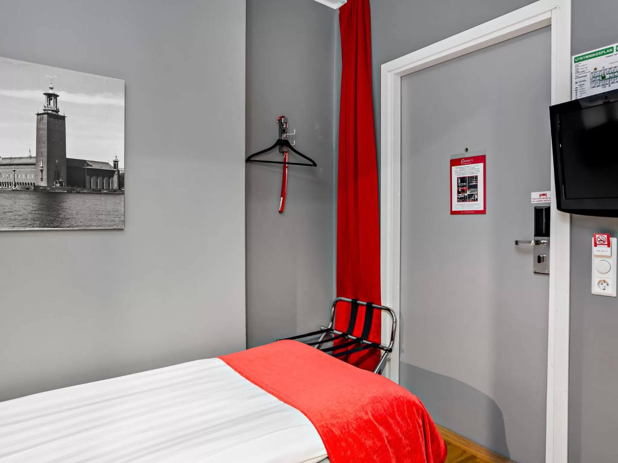 Bedroom, Bed in Connect Hotel City