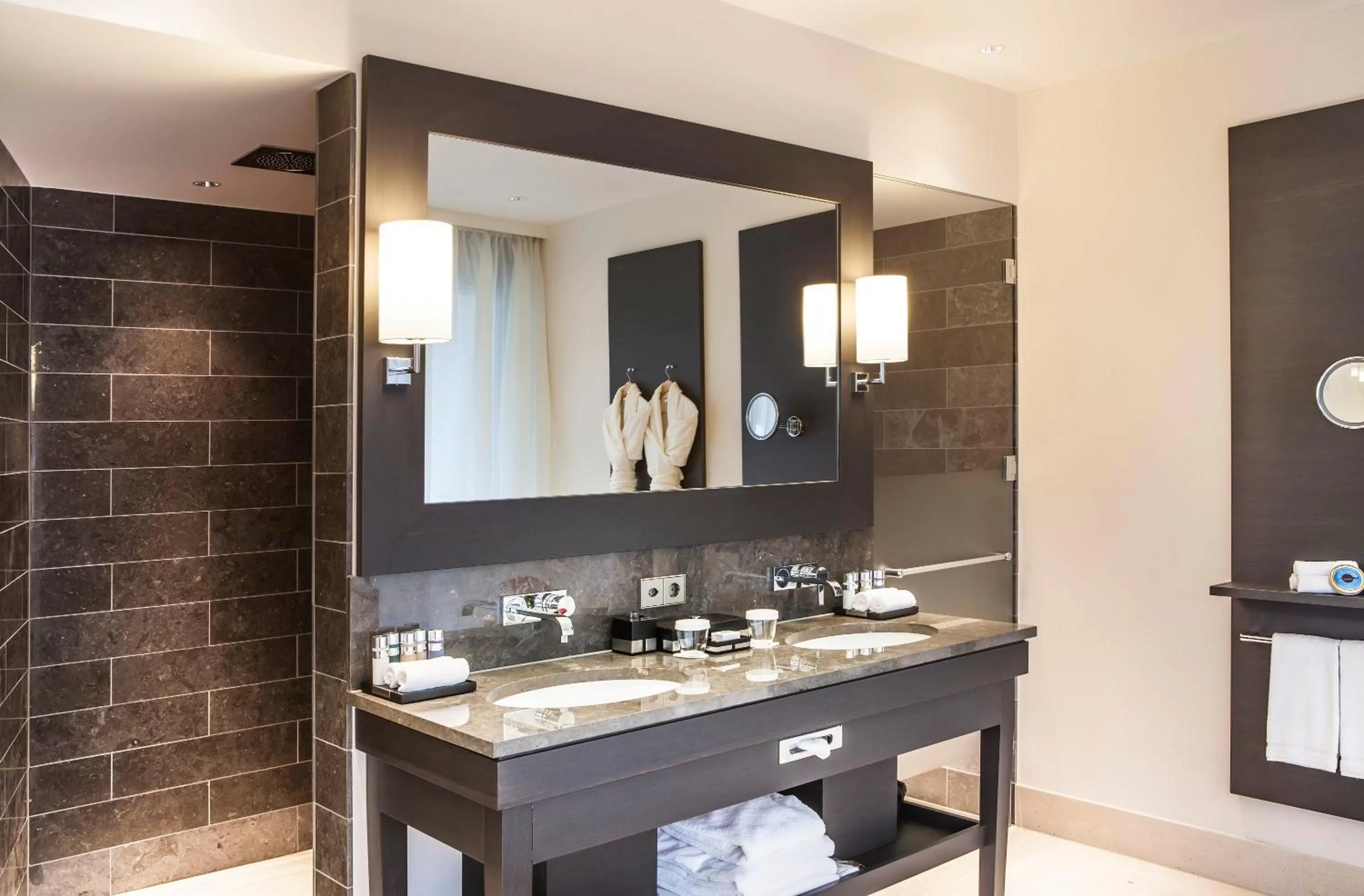 Bathroom in AlpenGold Hotel Davos