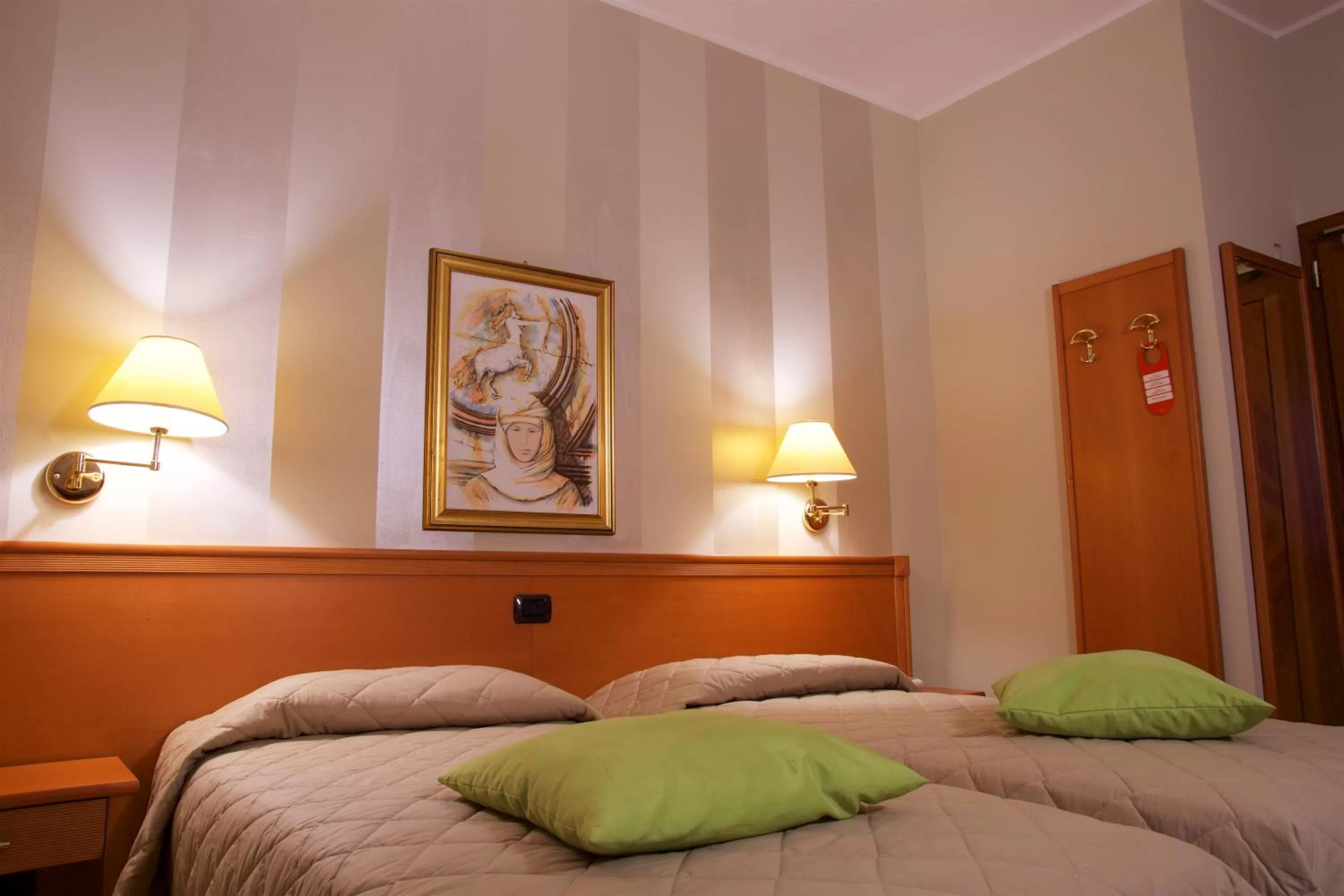 Bed in Hotel La Luna