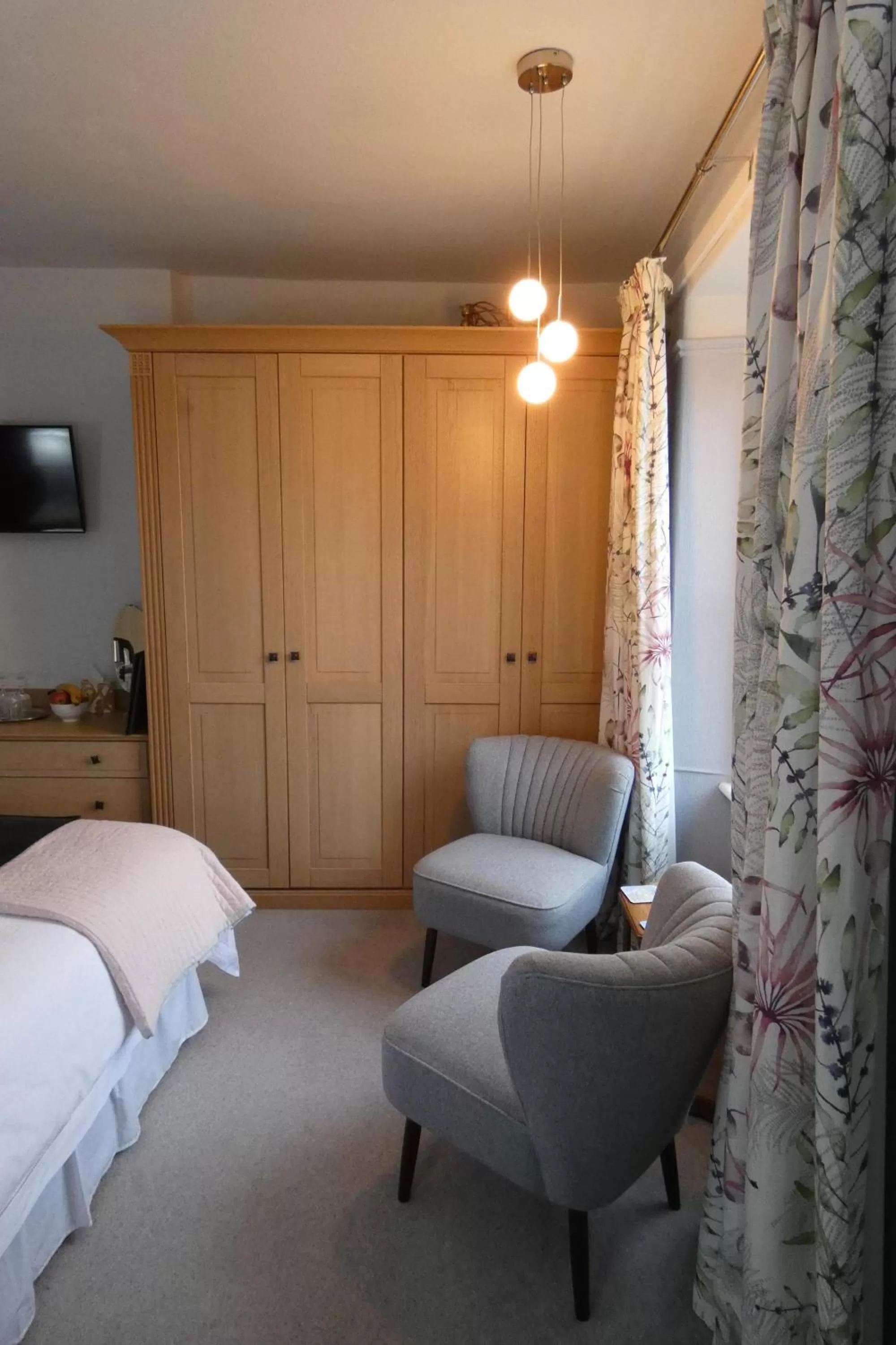 Bedroom, Bed in Kentwood Guest House