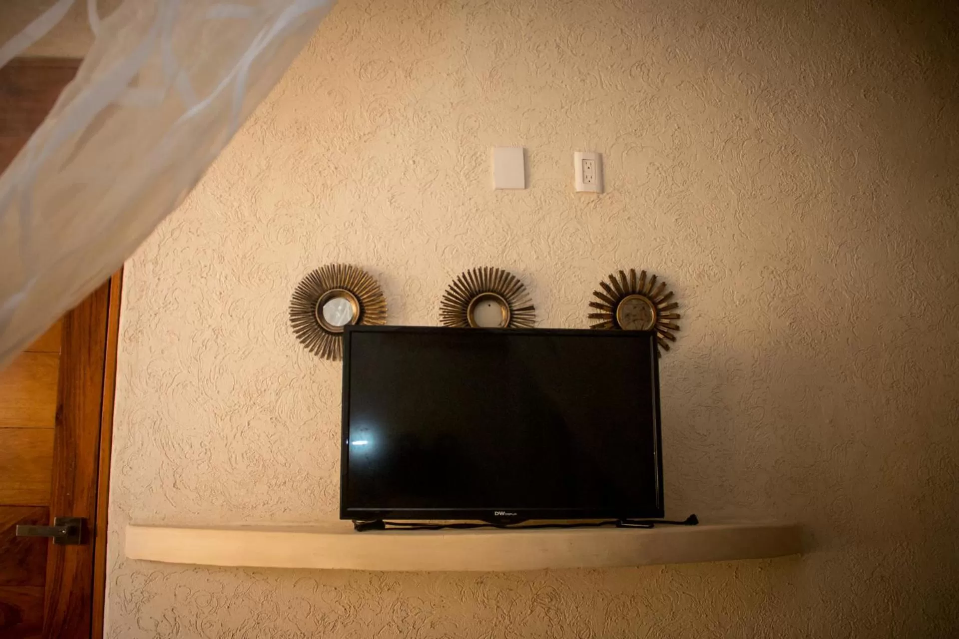 TV and multimedia in Hotel Villas Punta Blanca