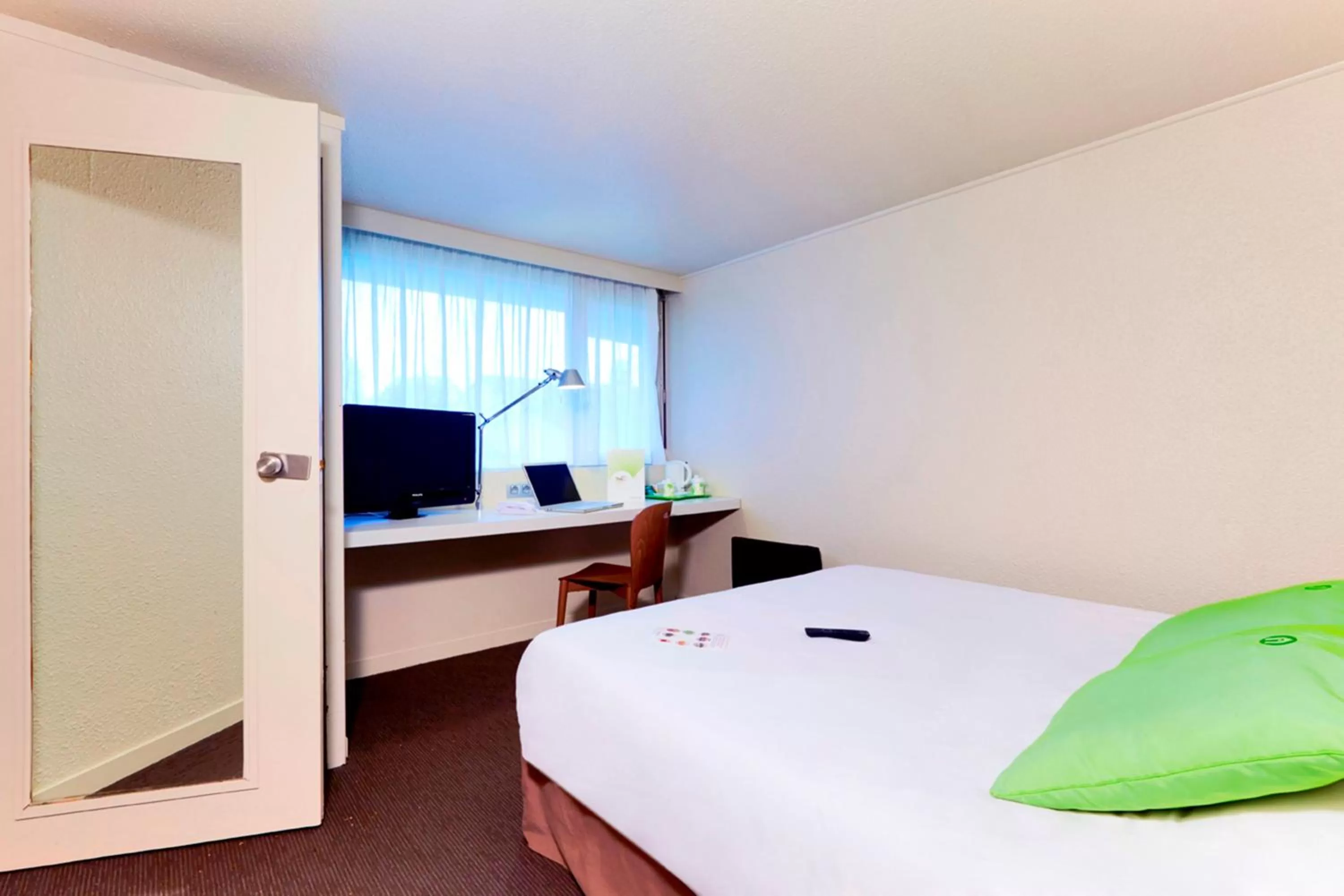 Bed in Campanile Metz Est Technopole - Restaurant