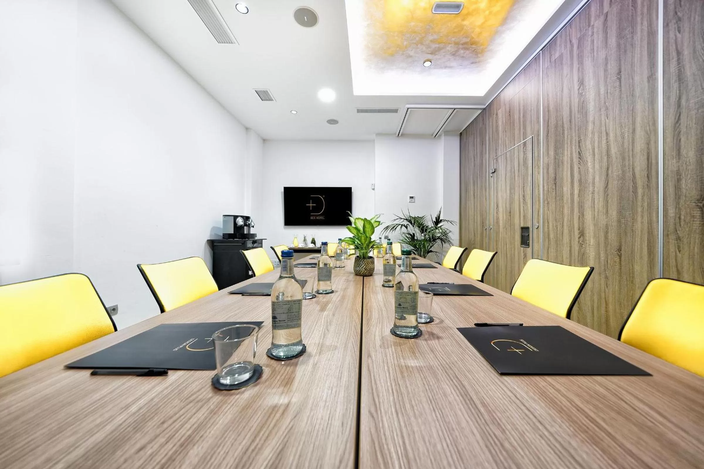 Meeting/conference room in Design Plus Bex Hotel