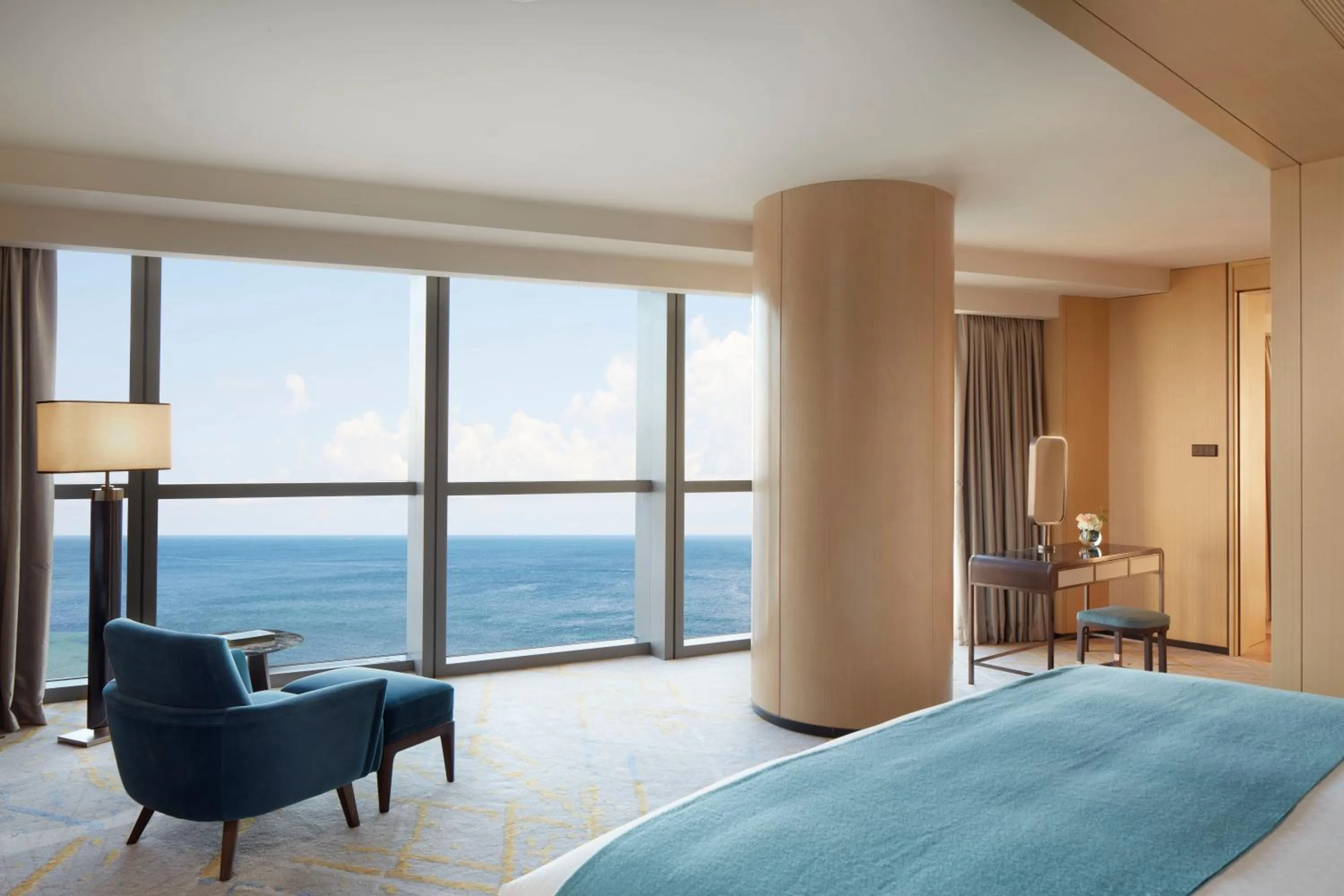 Sea view, Bed in The St. Regis Qingdao