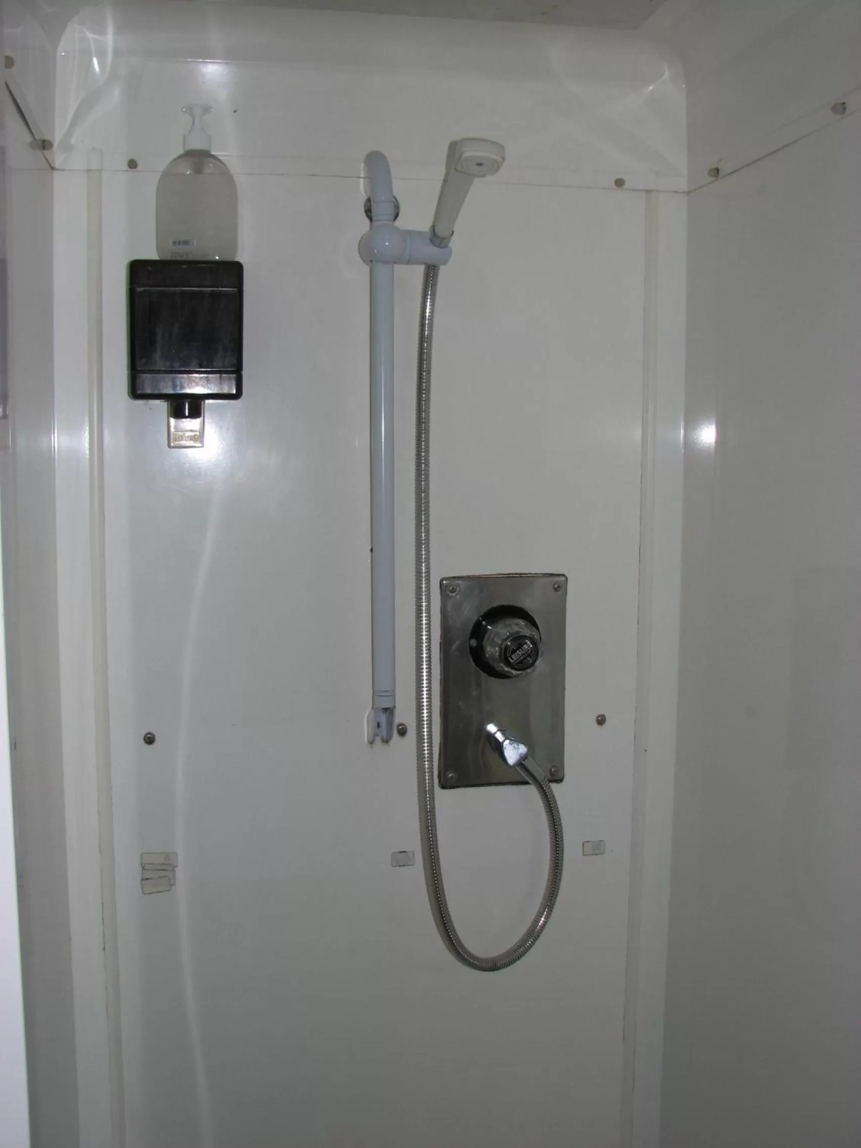 Bathroom in Lancaster Hotel