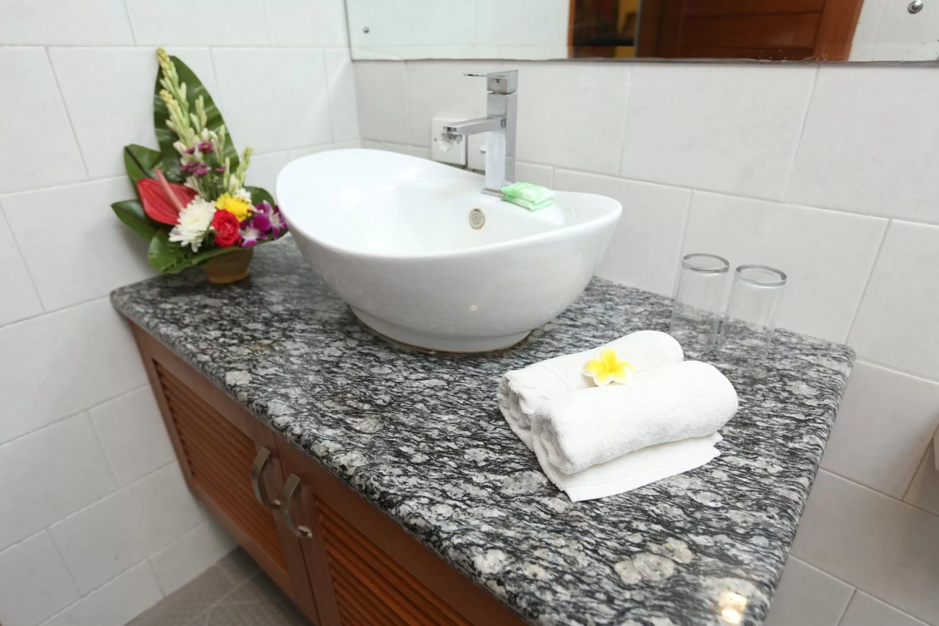 Bathroom in Aquarius Beach Hotel