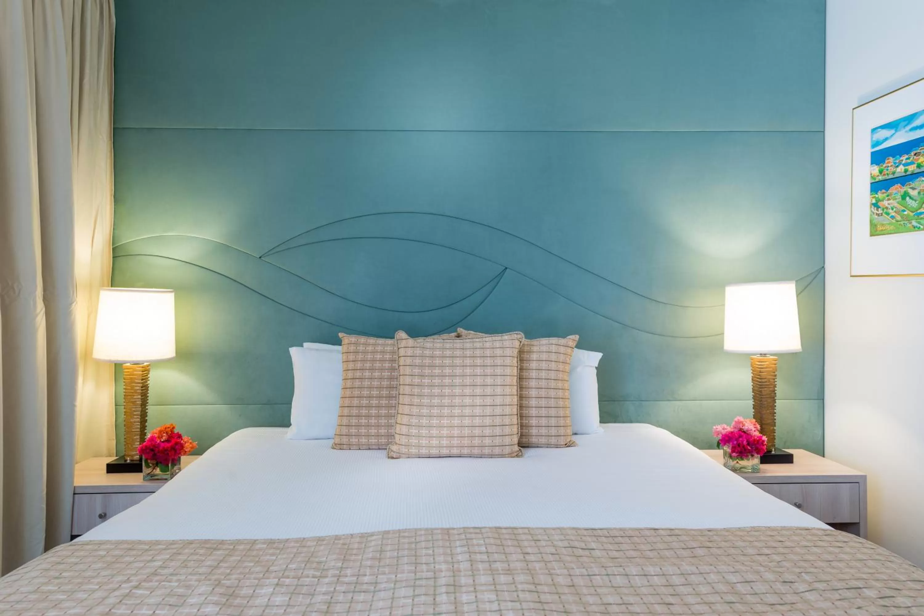 Bedroom, Bed in Curacao Avila Beach Hotel