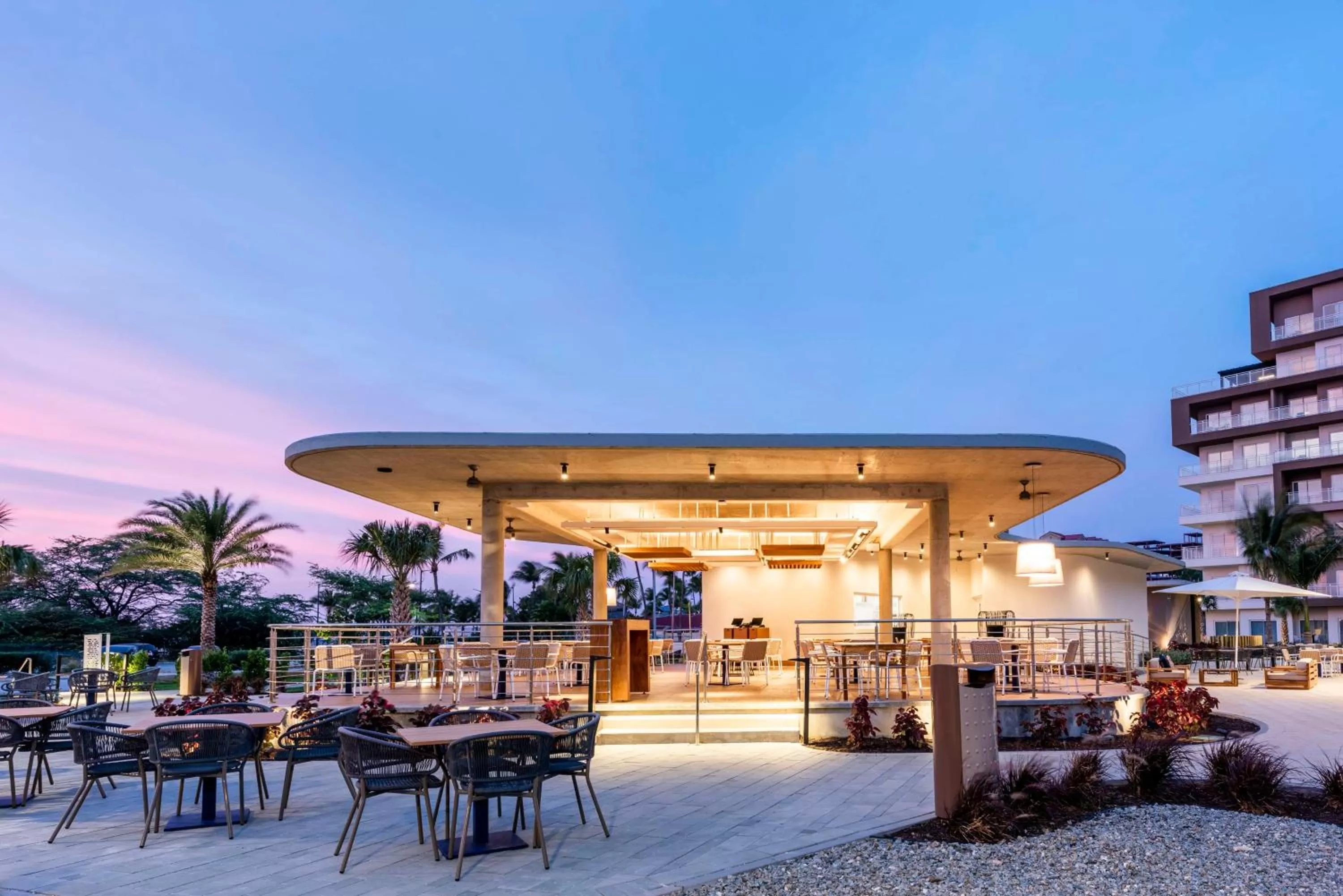 Restaurant/places to eat in Embassy Suites By Hilton Aruba Beach Resort