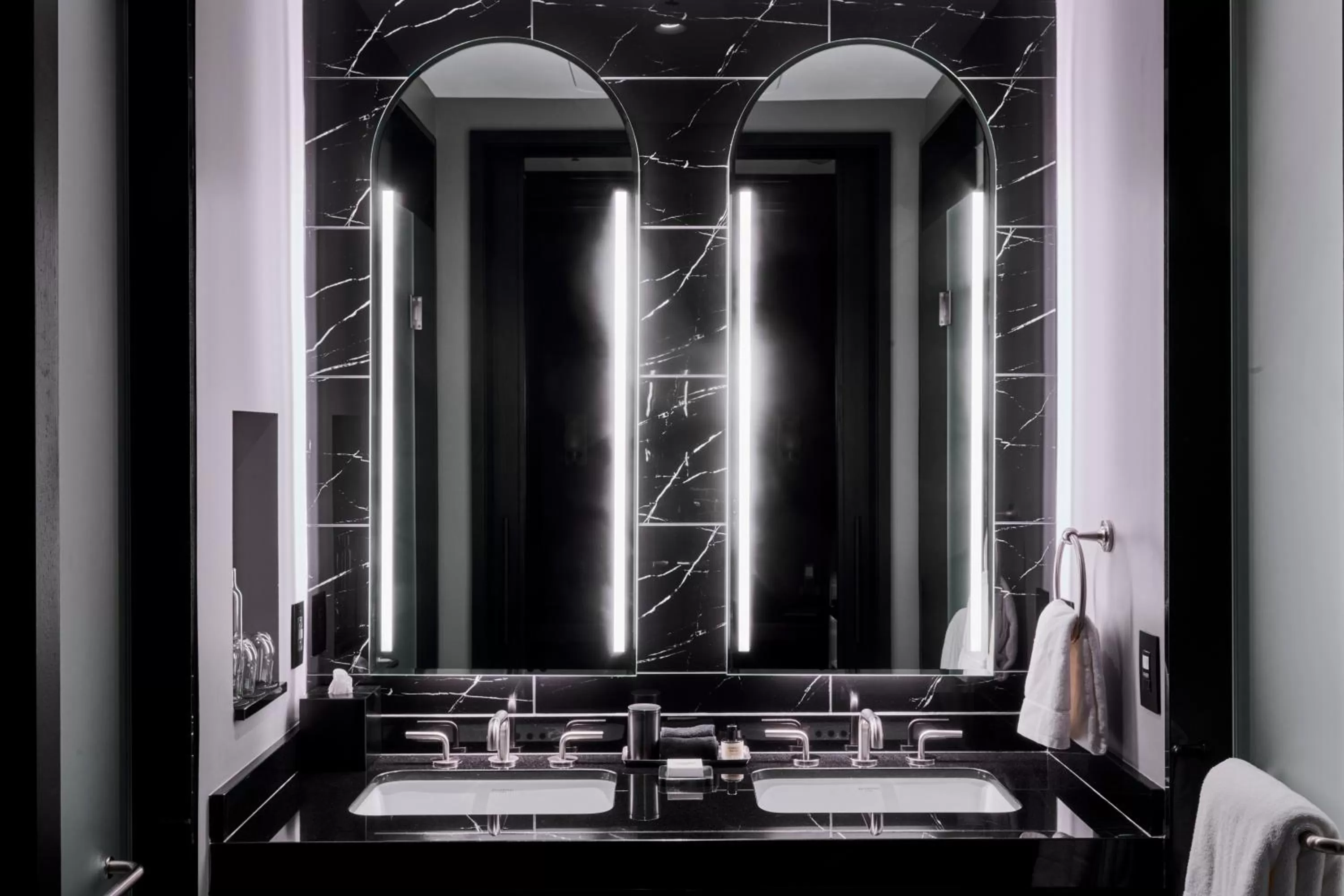 Bathroom in Daxton Hotel Birmingham, Curio Collection by Hilton