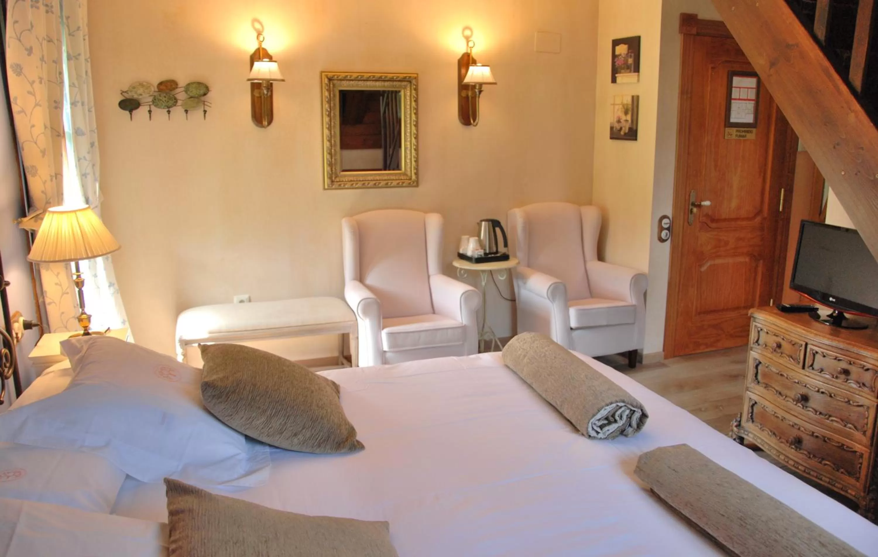 Photo of the whole room, Bed in Hotel Selba d'Ansils