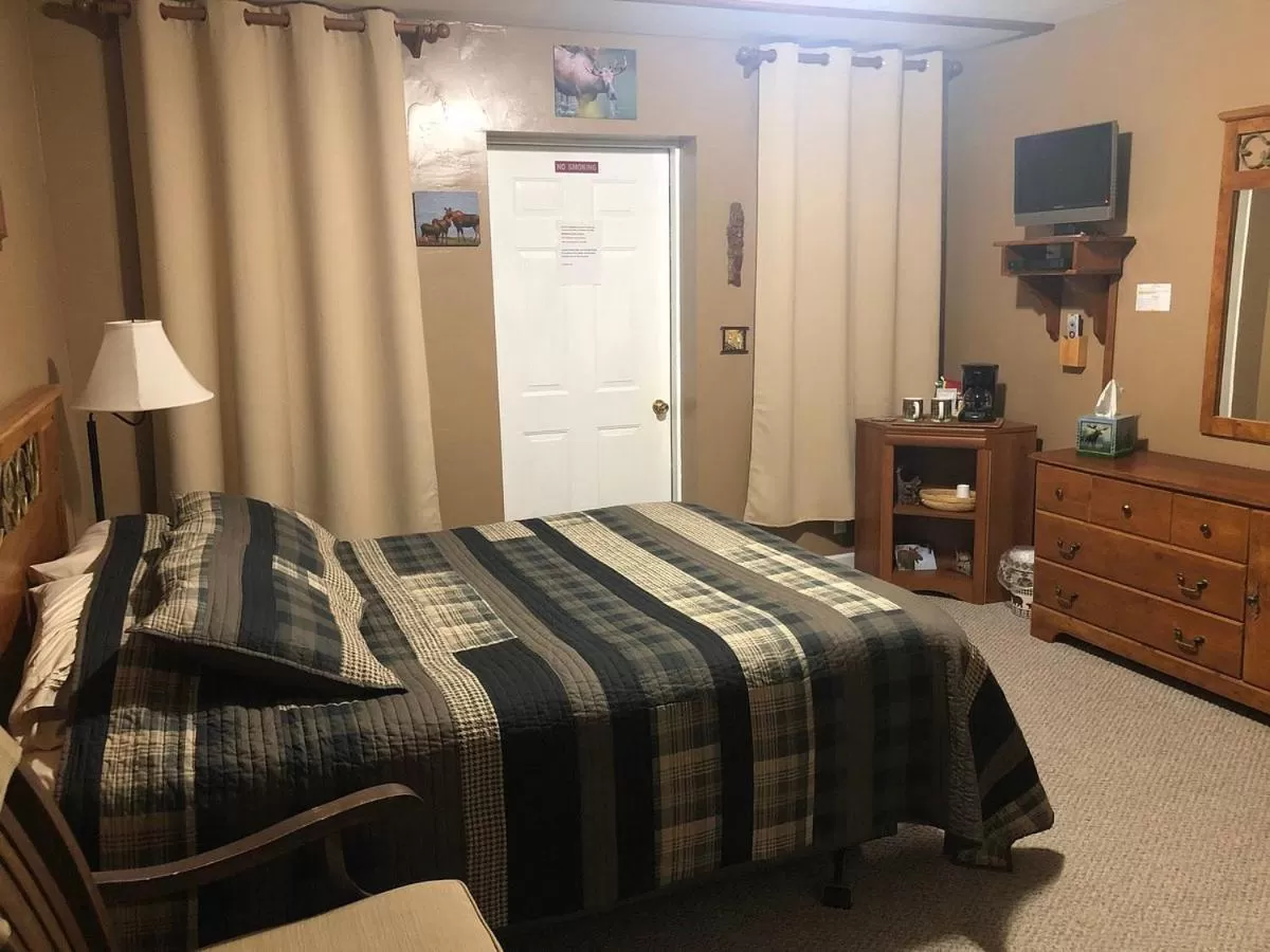 View (from property/room), Bed in McKinley View B&B