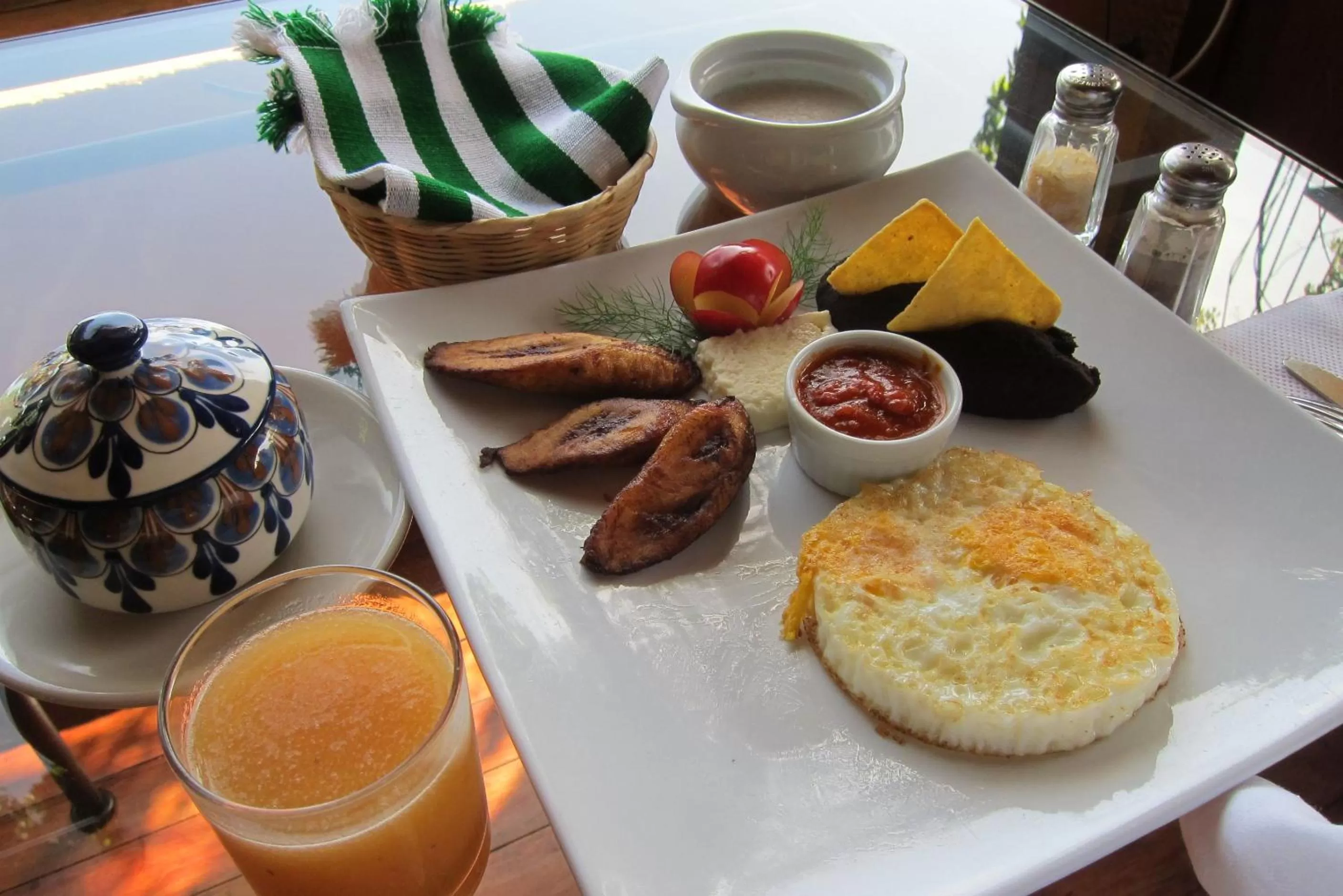 Food and drinks, Food in Hotel Toliman