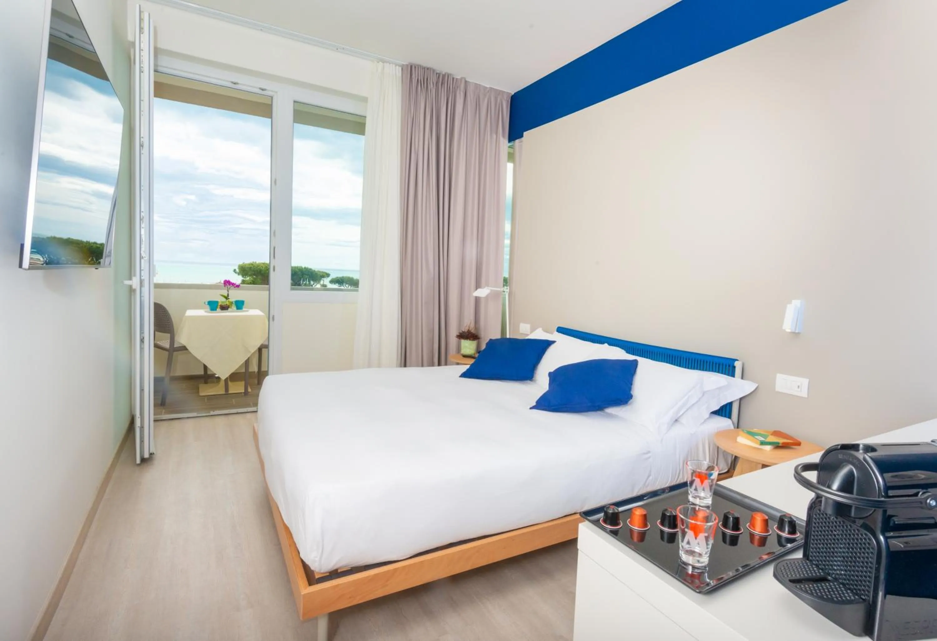 Photo of the whole room, Bed in Amarina Hotel