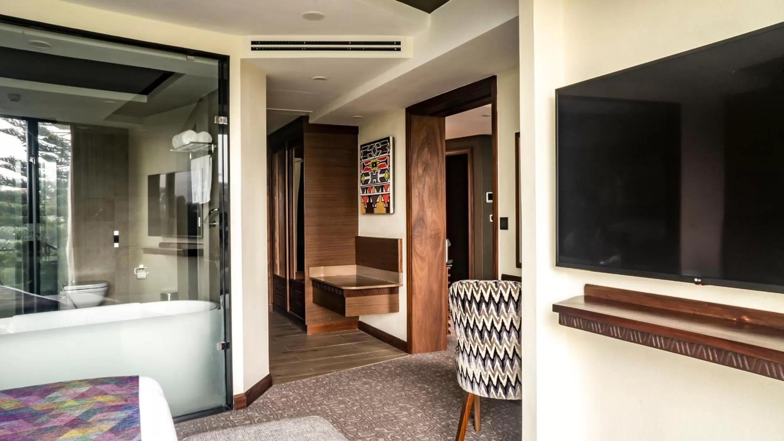 TV and multimedia, Bed in Sarova Panafric Hotel