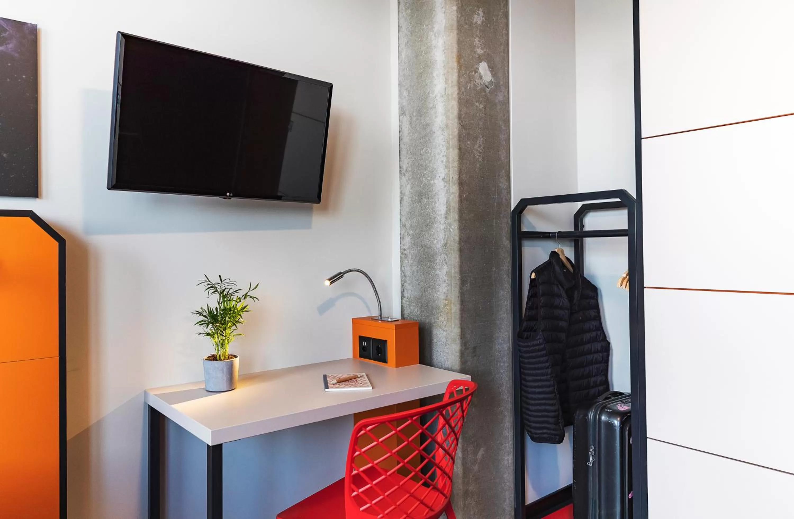 Bedroom in MEININGER Hotel Genève Centre Charmilles