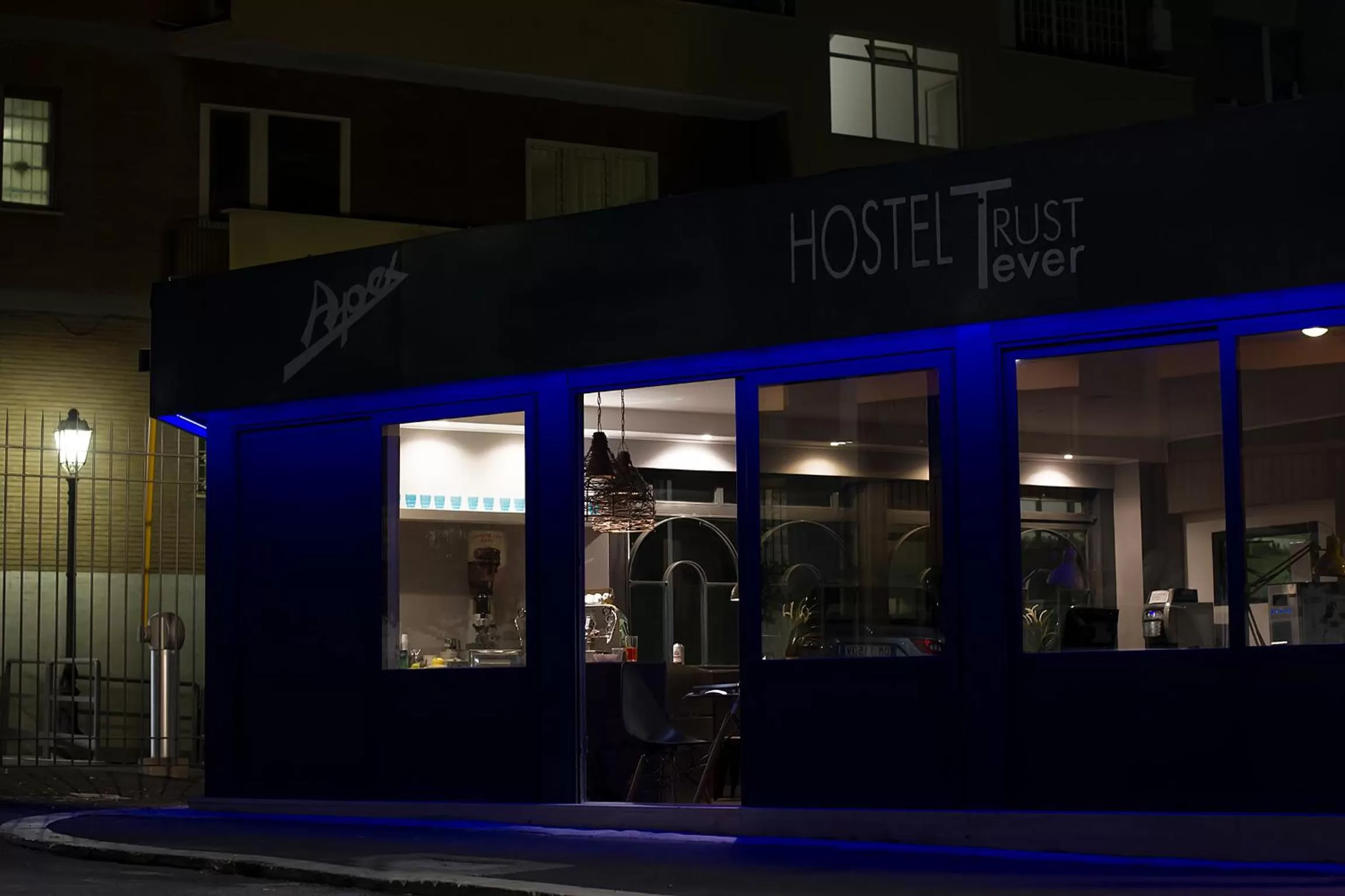 Property logo or sign in Hostel Trastevere