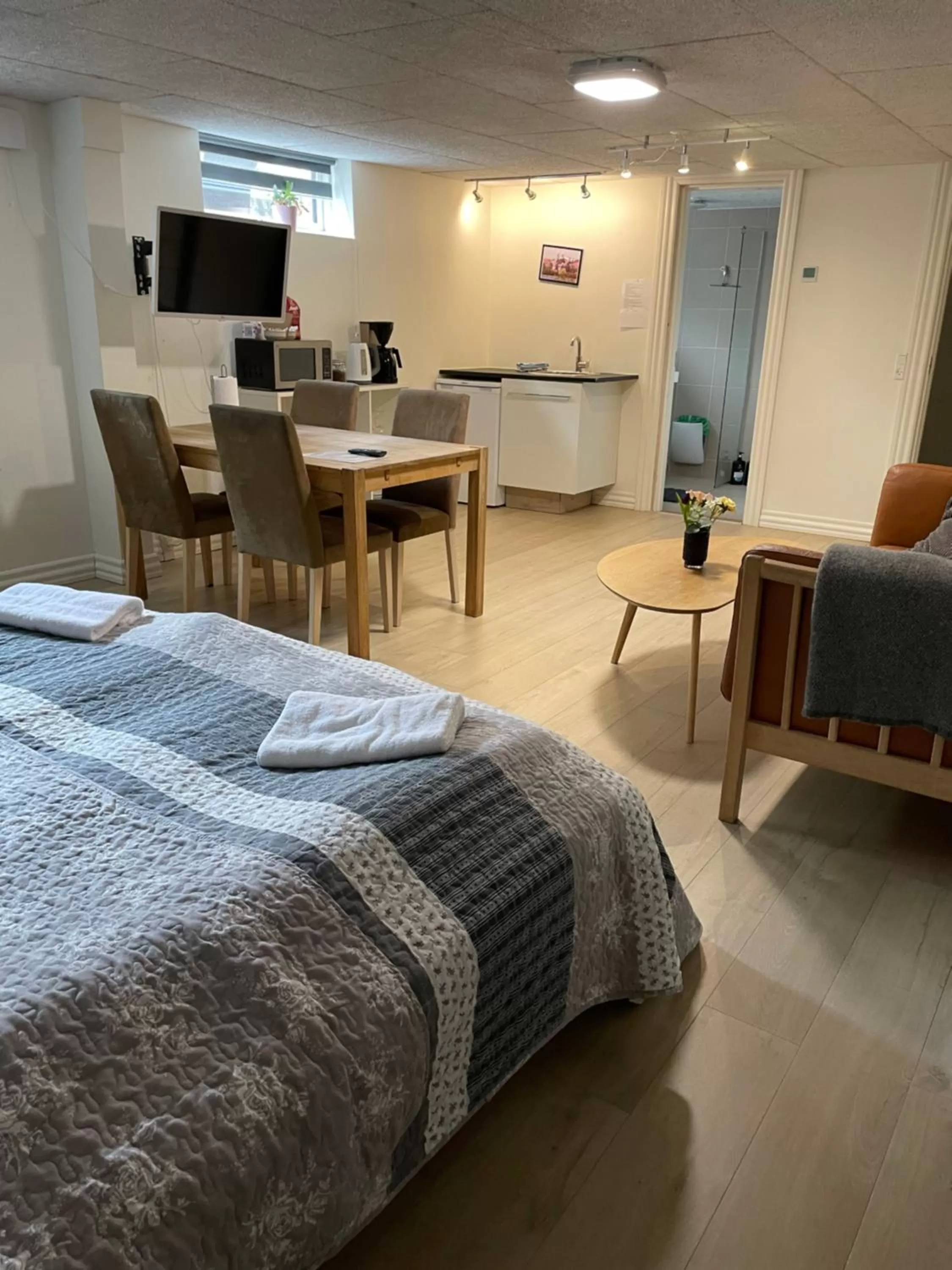 Seating area, TV/Entertainment Center in kabyssen