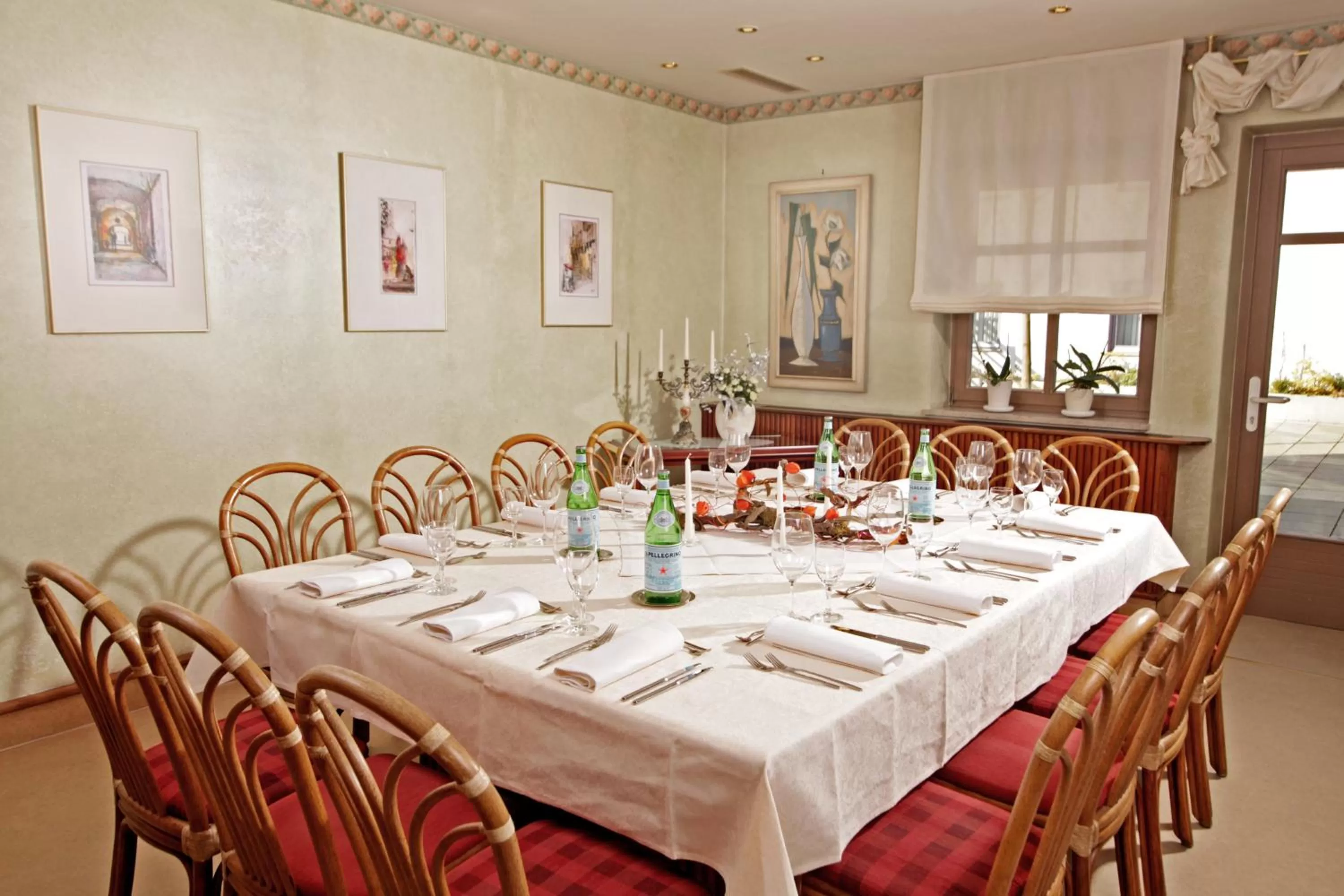 Restaurant/places to eat in Art-Hotel Erlangen
