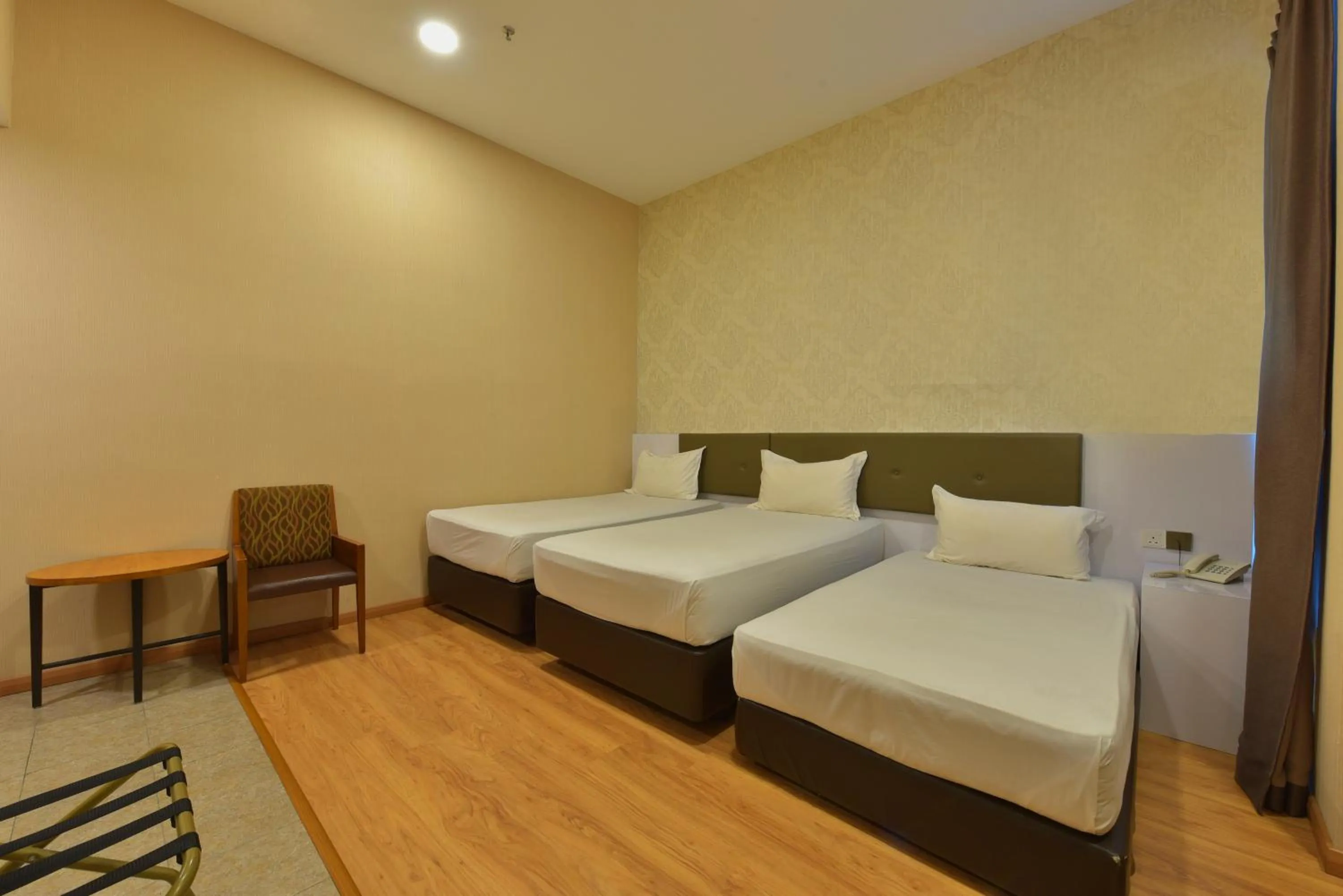 Bedroom, Bed in Townhouse OAK Hotel Holmes Johor Jaya