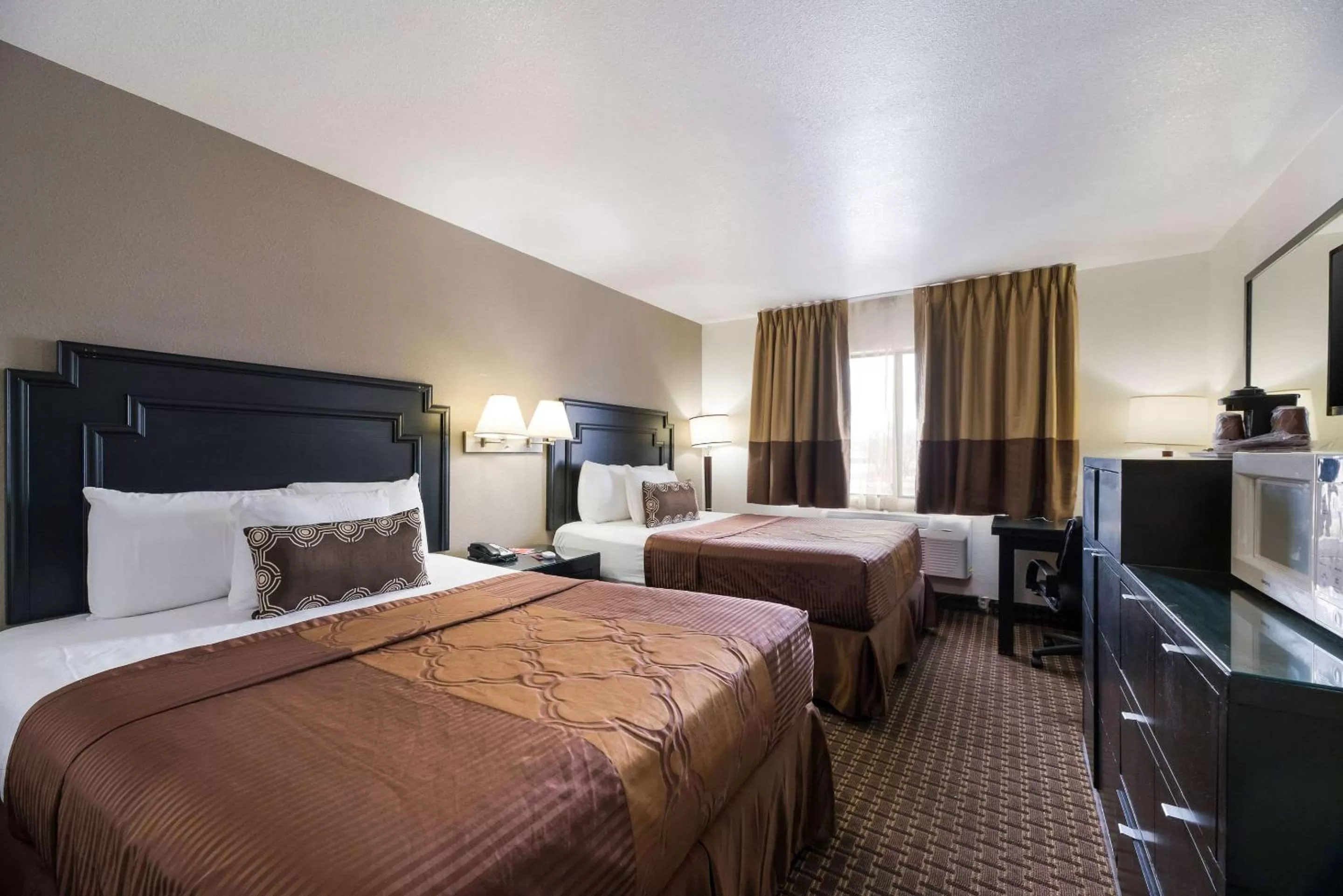 Photo of the whole room, Bed in Econo Lodge Inn & Suites Williams - Grand Canyon Area