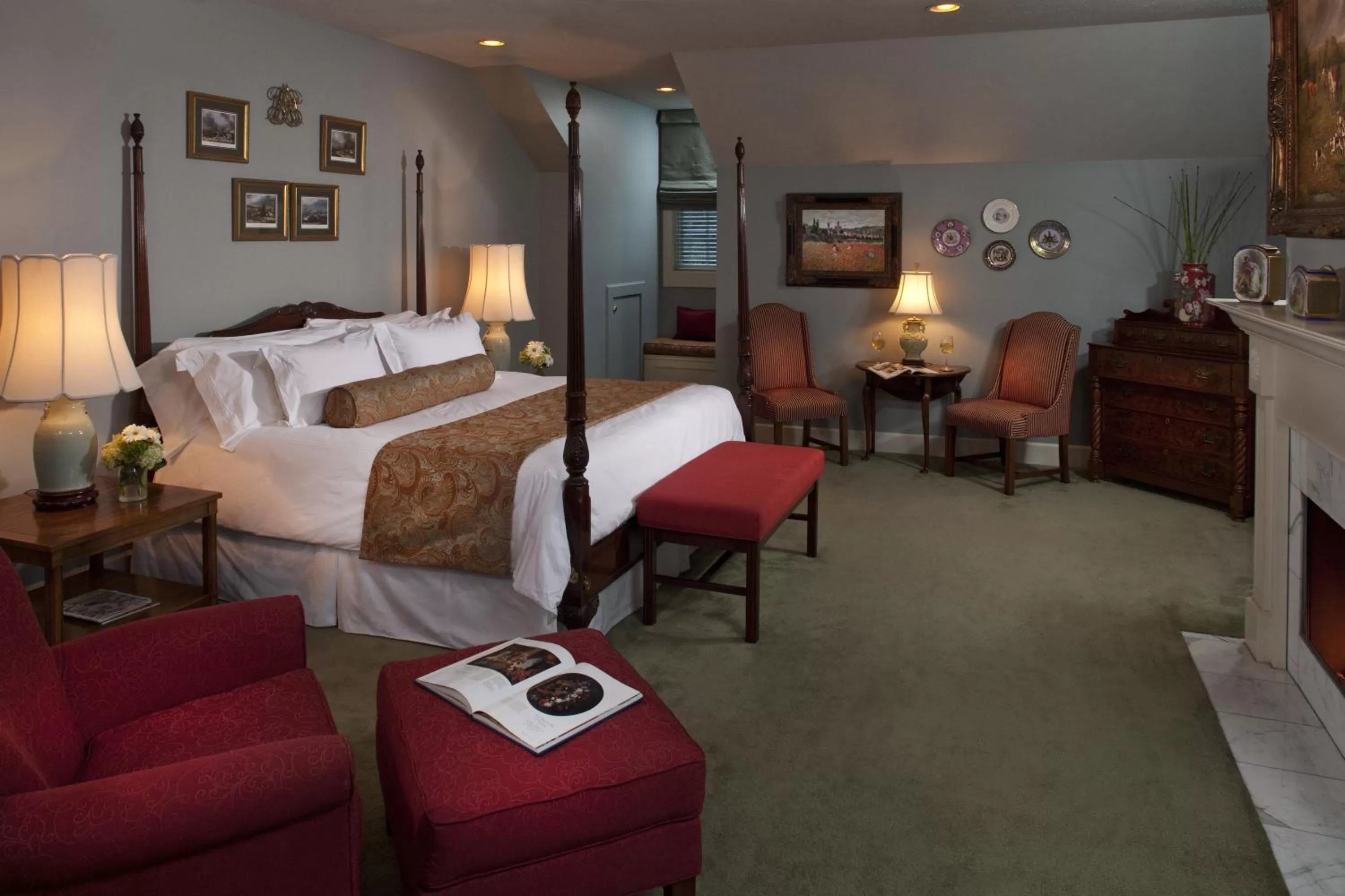 Decorative detail, Bed in Fairview Inn