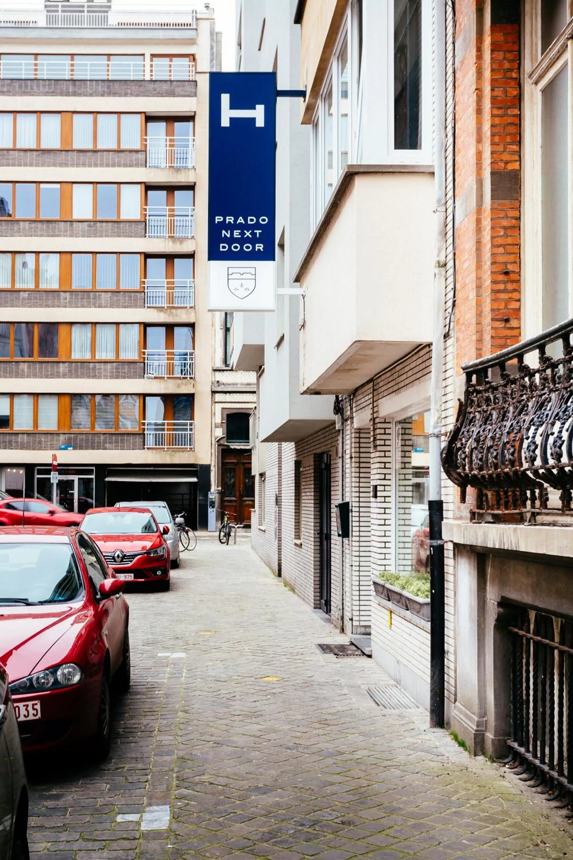 Property building in Prado Next Door