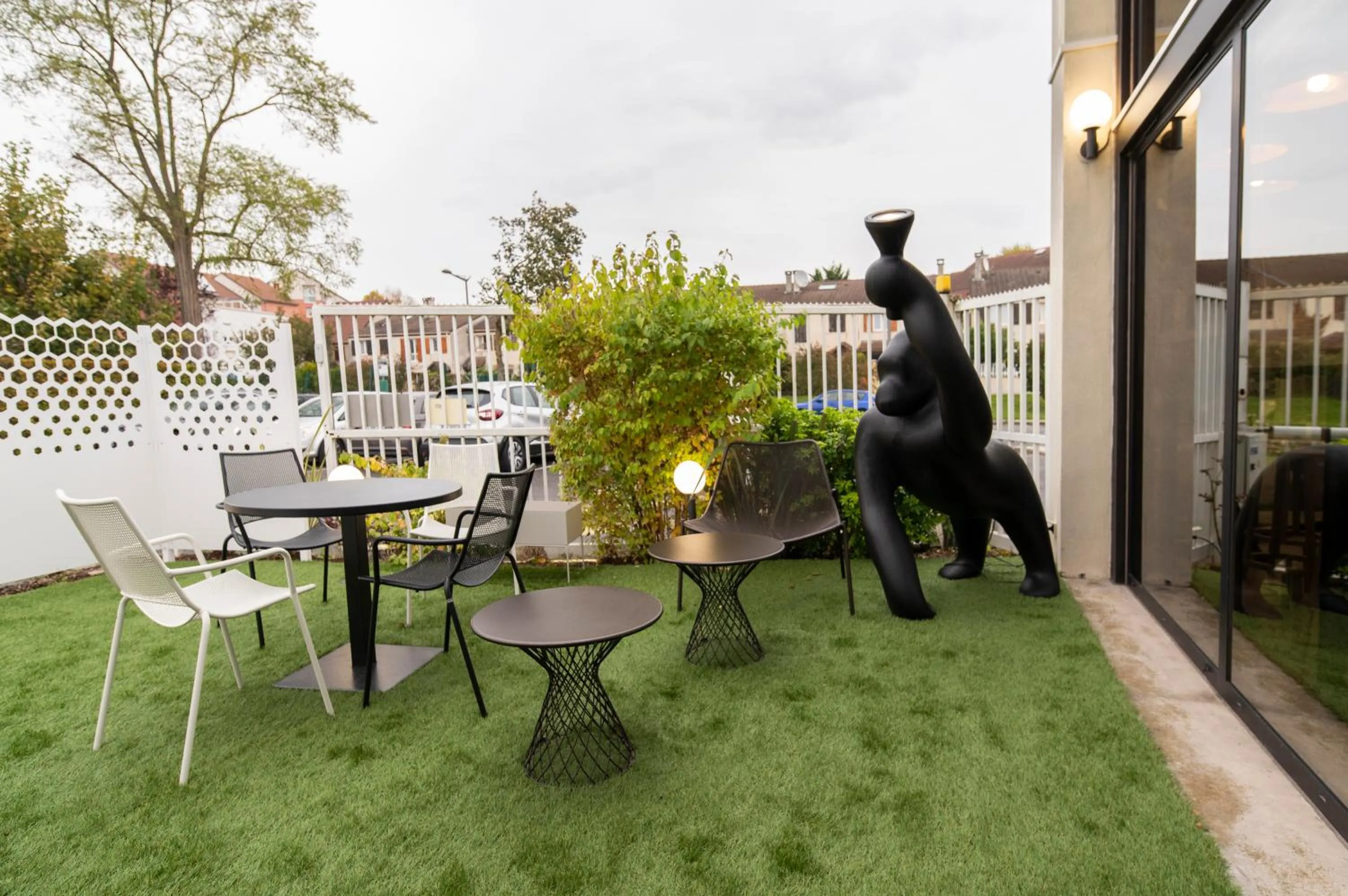 Patio in ibis Cergy Pontoise Le Port