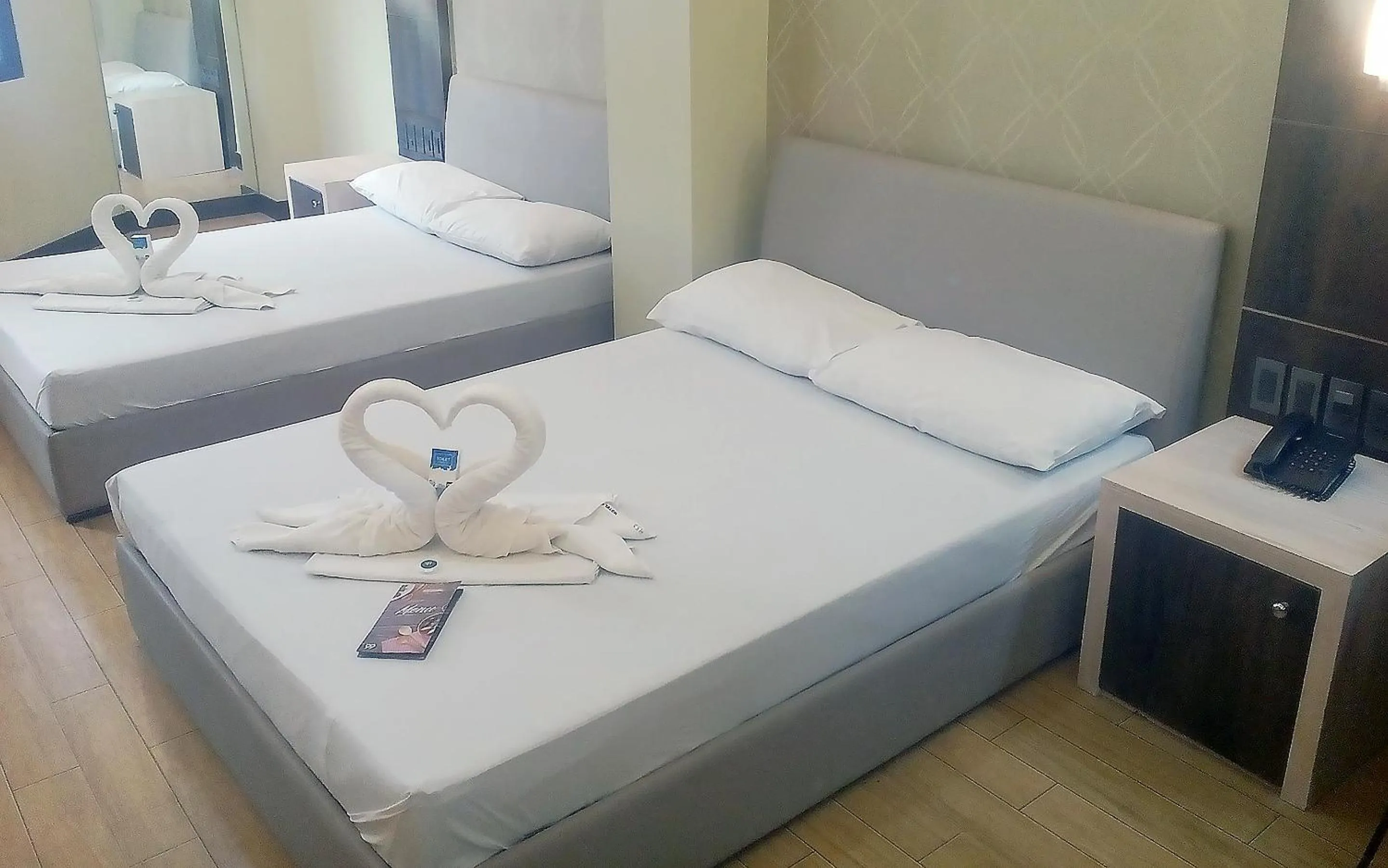 Bed in Hotel 99 Cubao