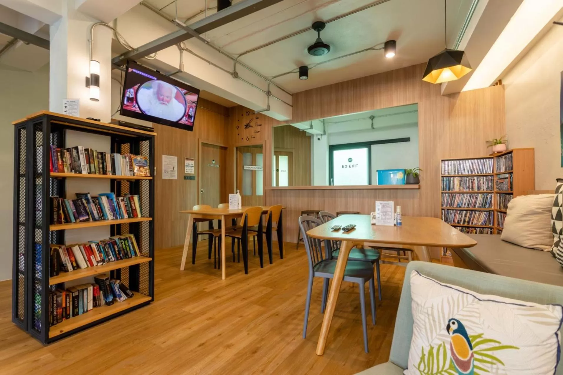 Lounge or bar in @Aonang Guesthouse